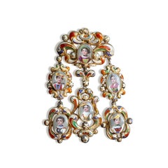Épingle et pendentif portrait de famille suisse ancienne en émail de 14 carats