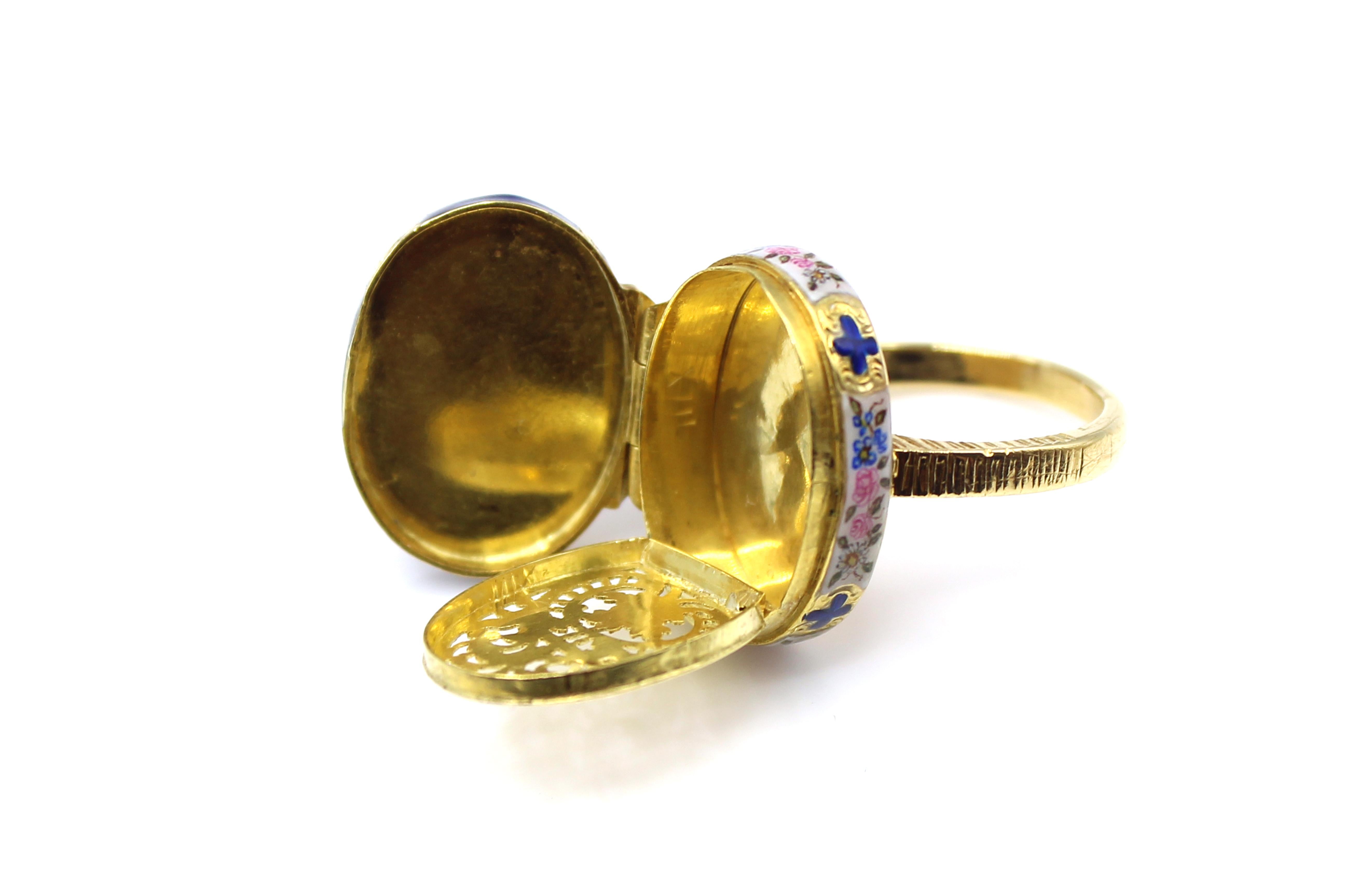 enamel compartment ring