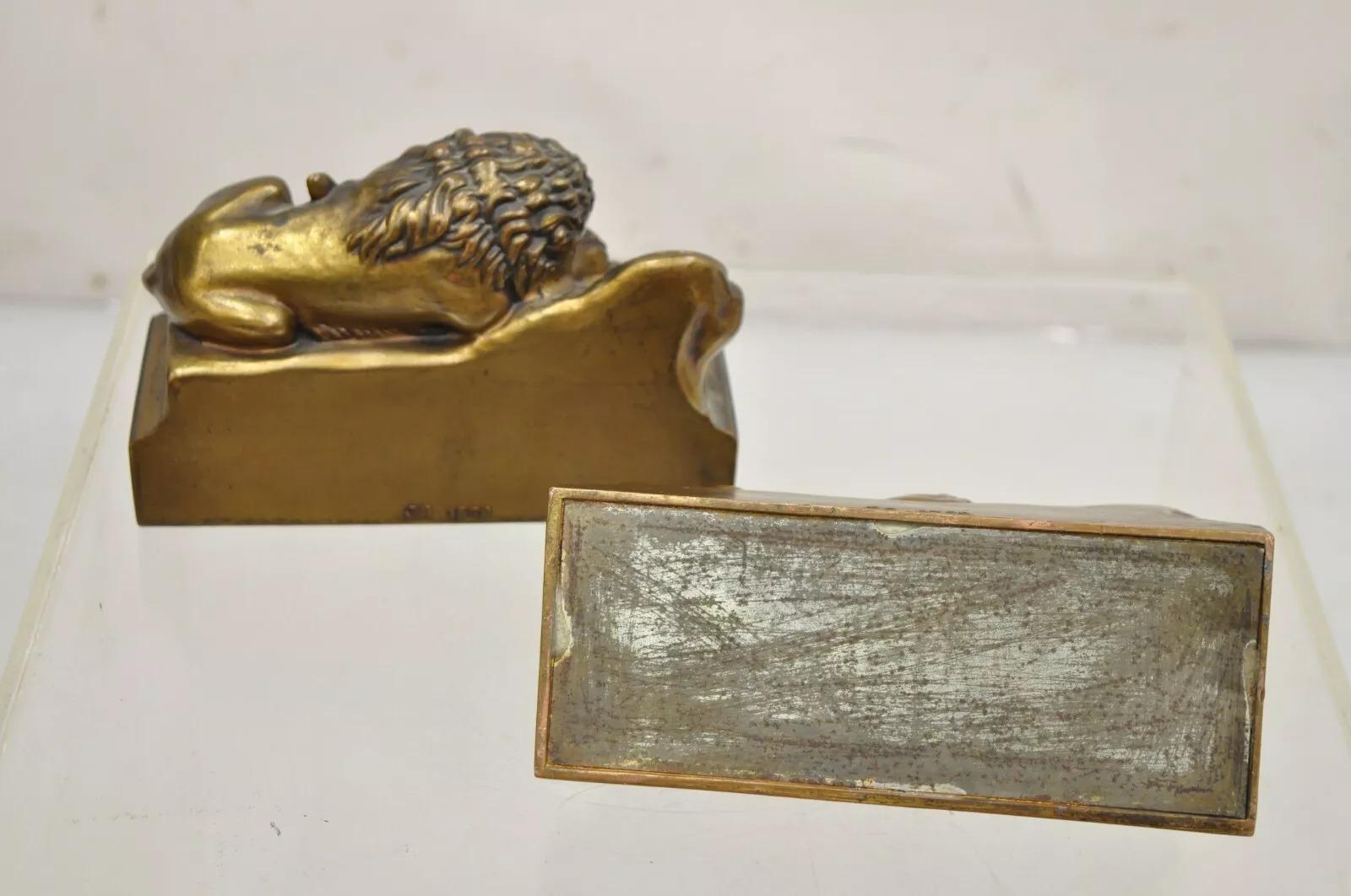 Antico fermalibri in bronzo della Guardia Svizzera Helvetiorum Fidei AC Virtuti 