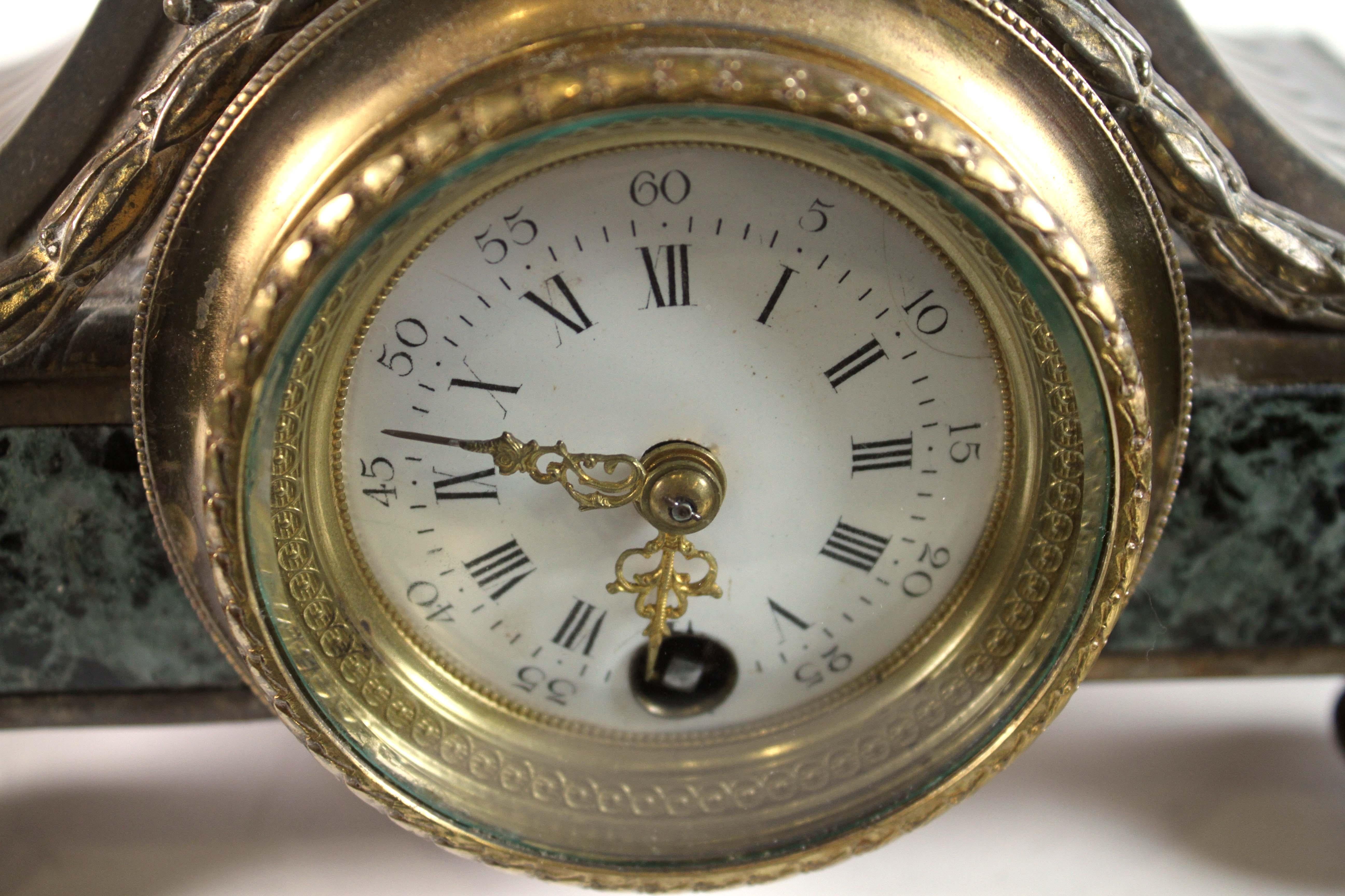 Ancienne horloge suisse Lenzkirich en fer et bronze représentant l'Apollon, estampillée 1388 en vente 2