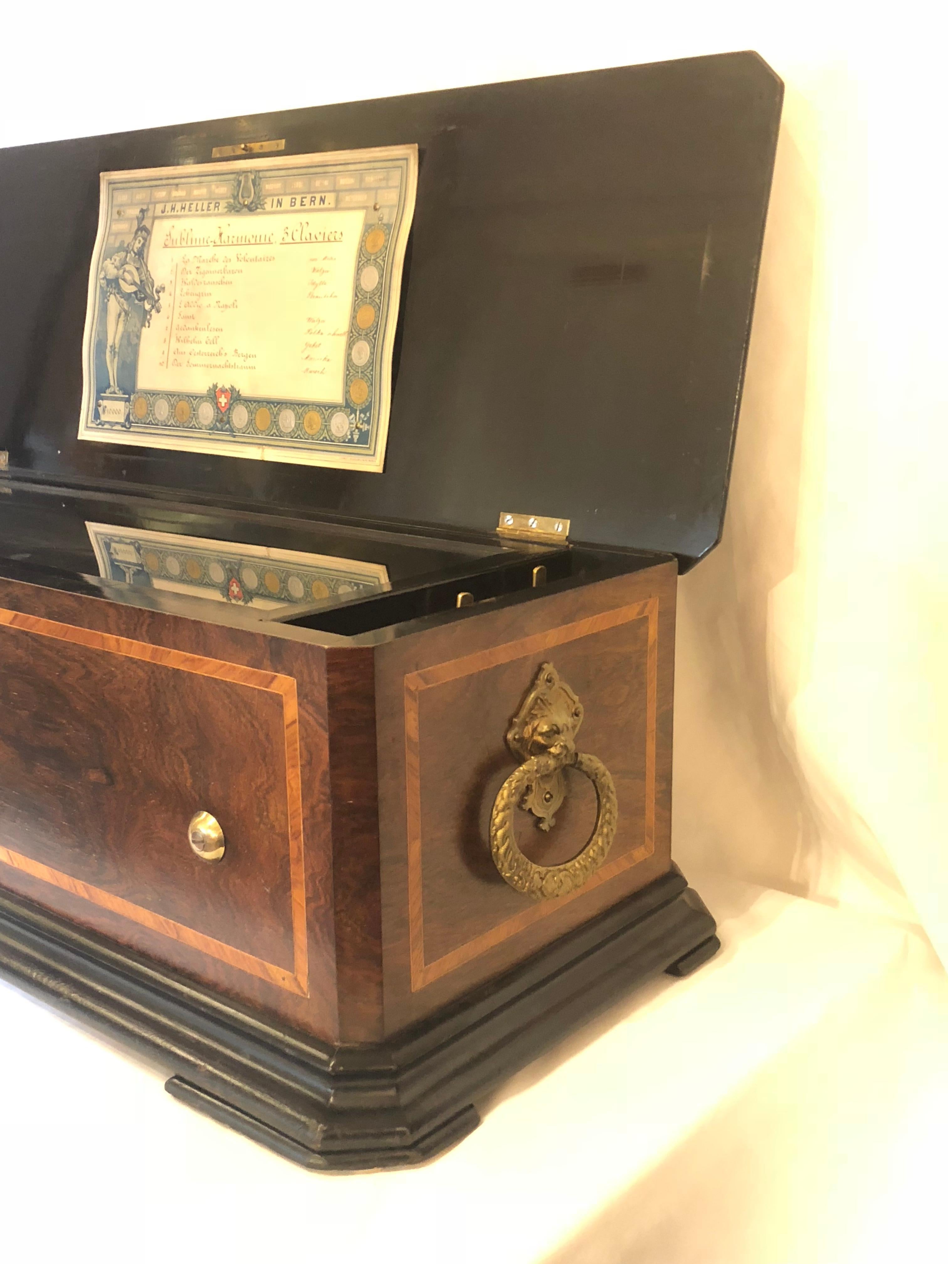Antique Swiss Rosewood Cylinder Music Box, circa 1890 In Excellent Condition In New Orleans, LA