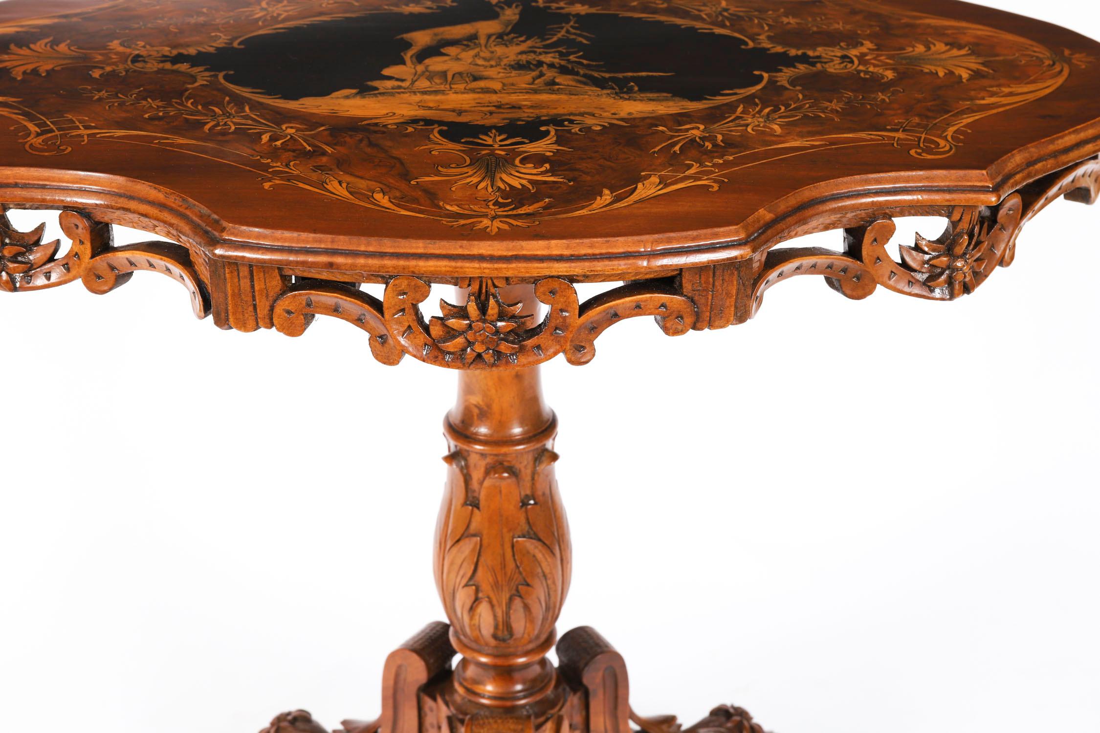 Antique Swiss Walnut Marquetry Occasional Table 19th Century en vente 1