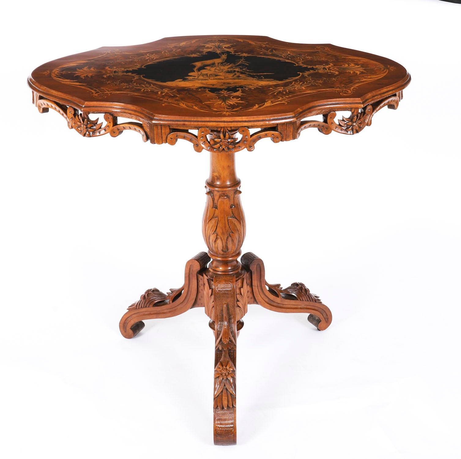Antique Swiss Walnut Marquetry Occasional Table 19th Century en vente 2