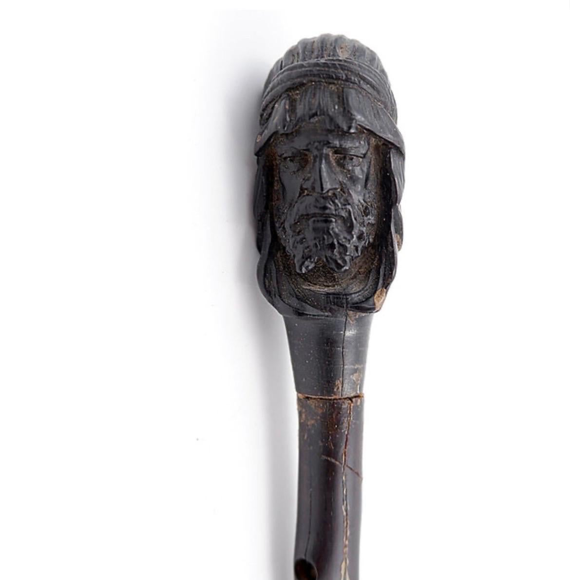 Ancien bâton de sabre avec tête sculptée Bon état - En vente à Linkebeek, BE