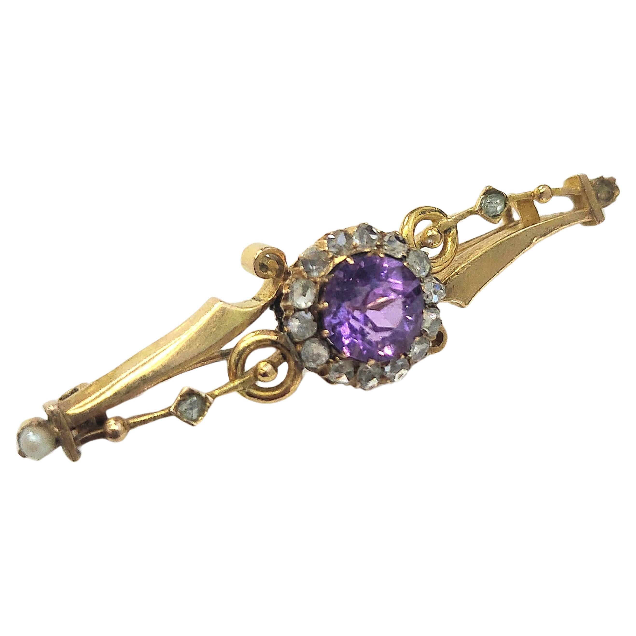 Antique Syberian Amethyst Russian Gold Brooch In Good Condition For Sale In Cairo, EG