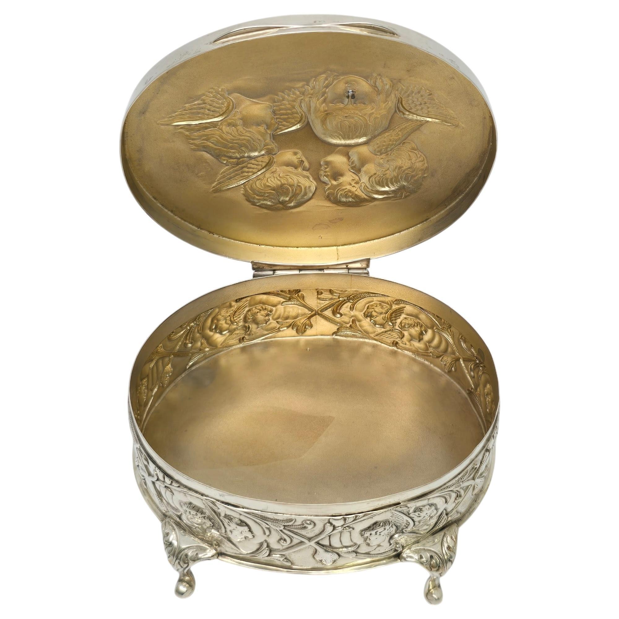 Antico Synyer & Beddoes Inghilterra Argento Sterling Angel Oval Footed Box #19863 in vendita 2