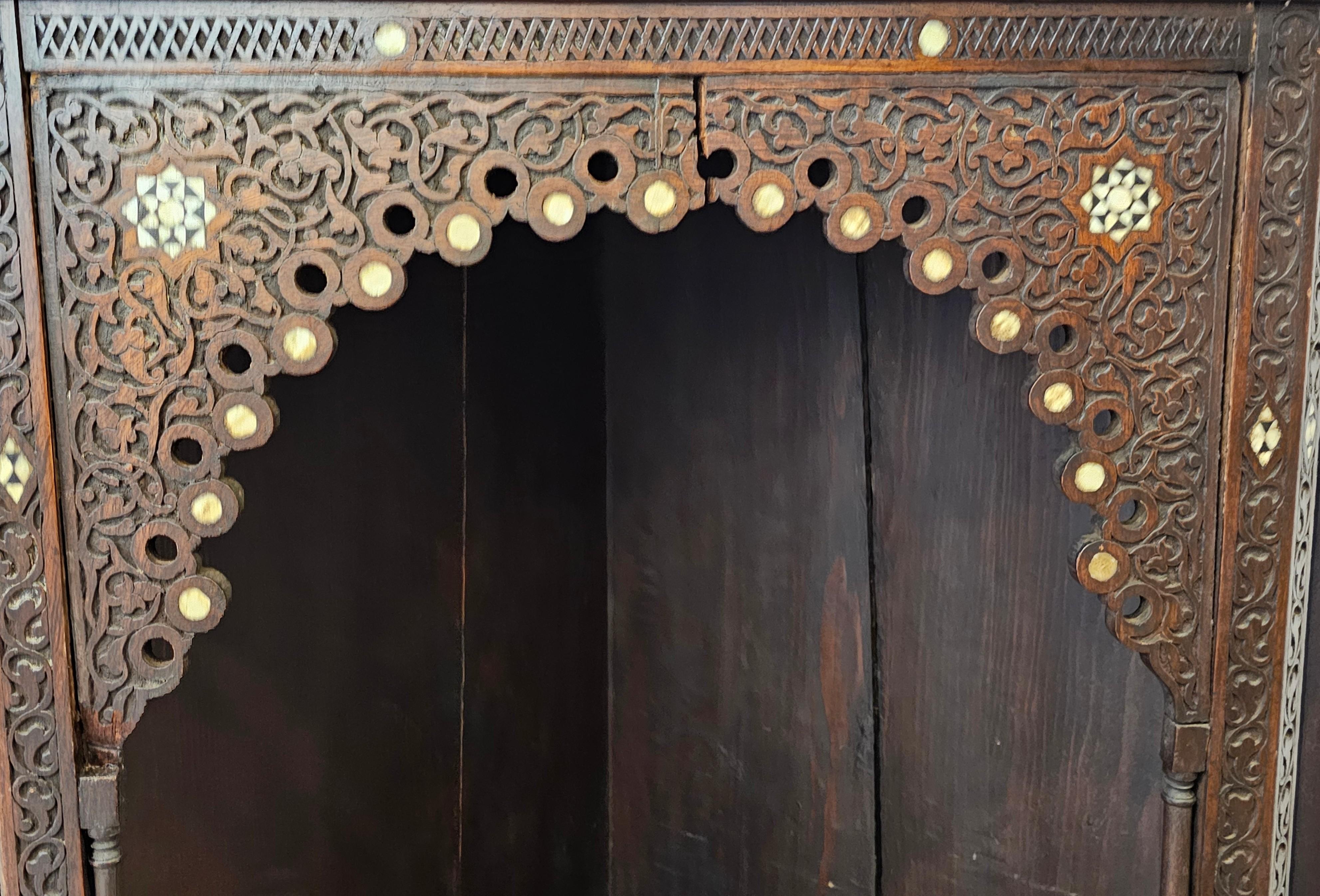 Antique Syrian Middle Eastern Mother of Pearl Wood Corner Cabinet Display Stand For Sale 3