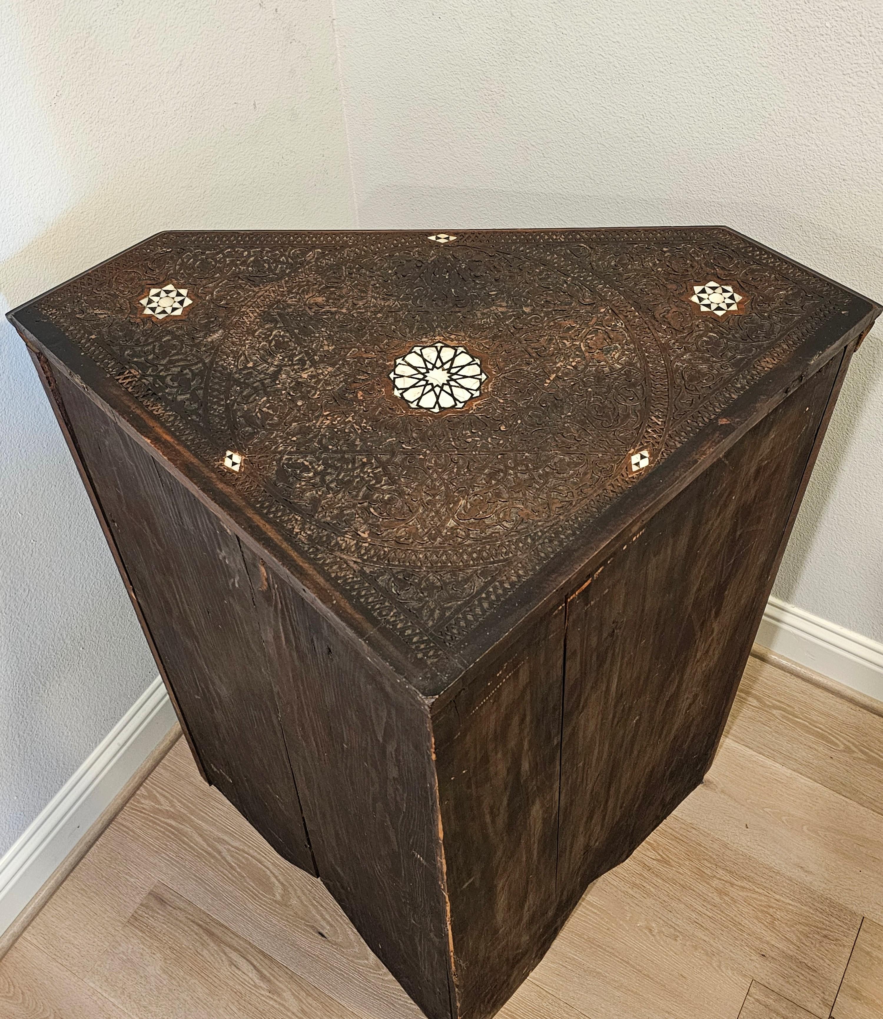 Antique Syrian Middle Eastern Mother of Pearl Wood Corner Cabinet Display Stand For Sale 6