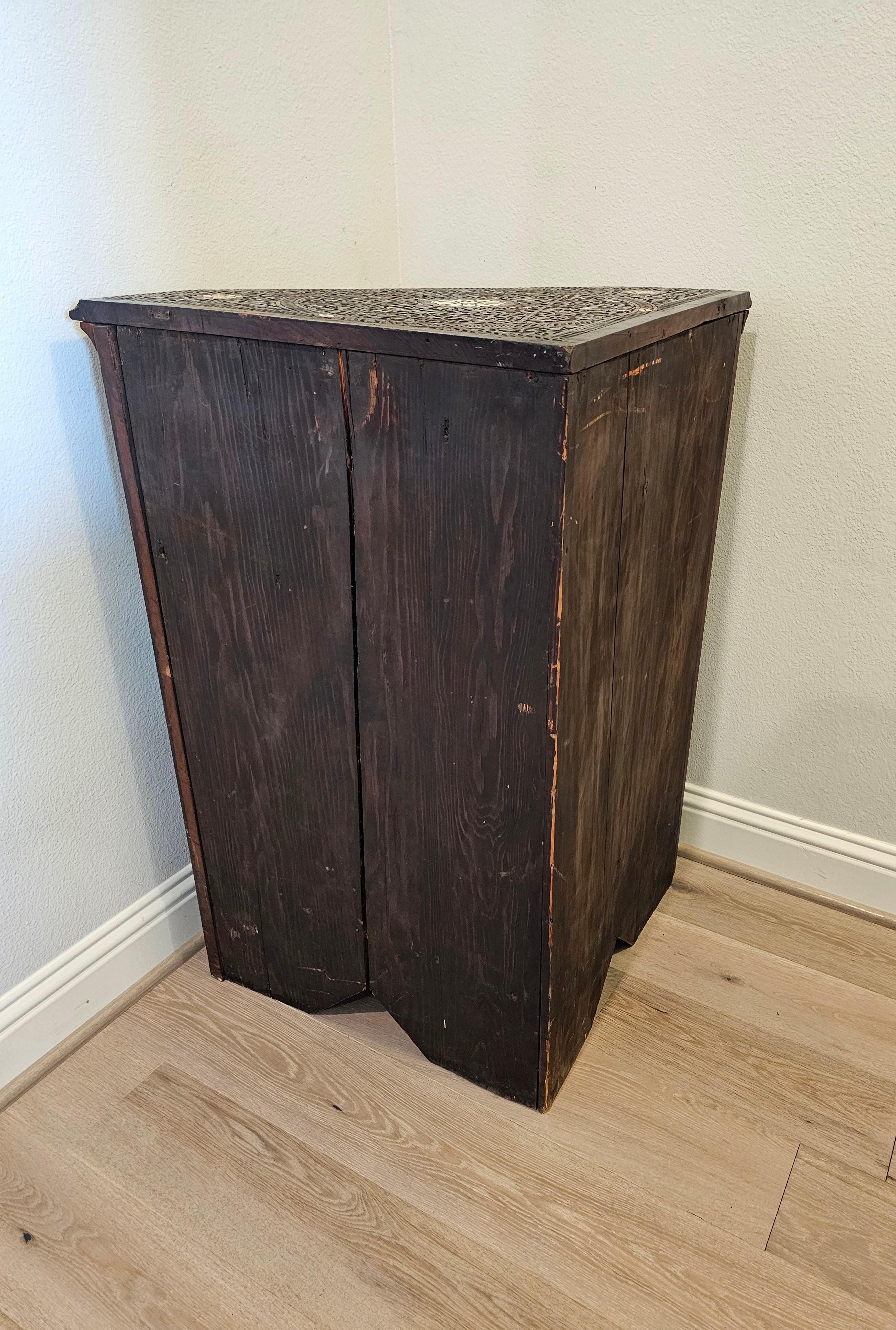 Antique Syrian Middle Eastern Mother of Pearl Wood Corner Cabinet Display Stand For Sale 7