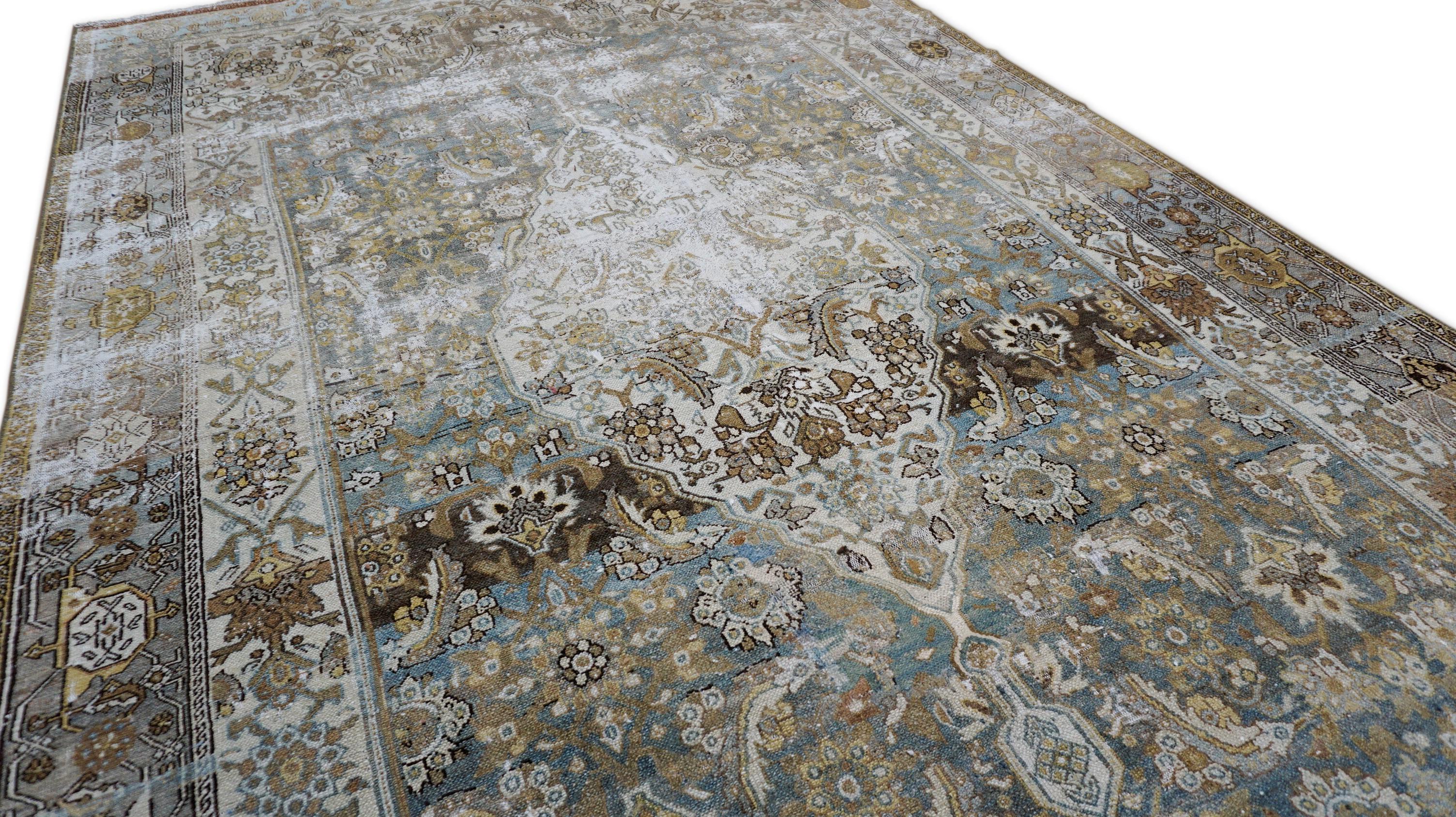 Antiker Malayer Weicher grüner und brauner Wollteppich Teppich 6'10''x11'10'' im Zustand „Gut“ im Angebot in Torrance, CA