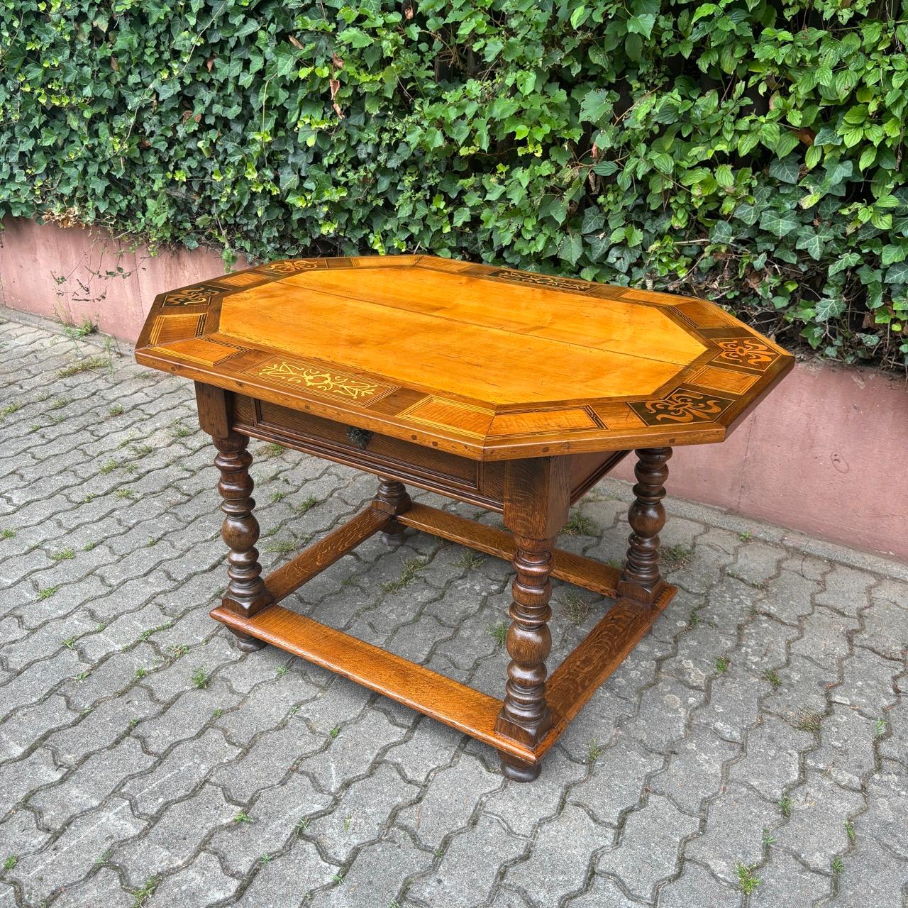 Mesa antigua  Barroco siglo XVIII  Cerezo y otras maderas preciosas en Bueno estado para la venta en Würzburg, DE