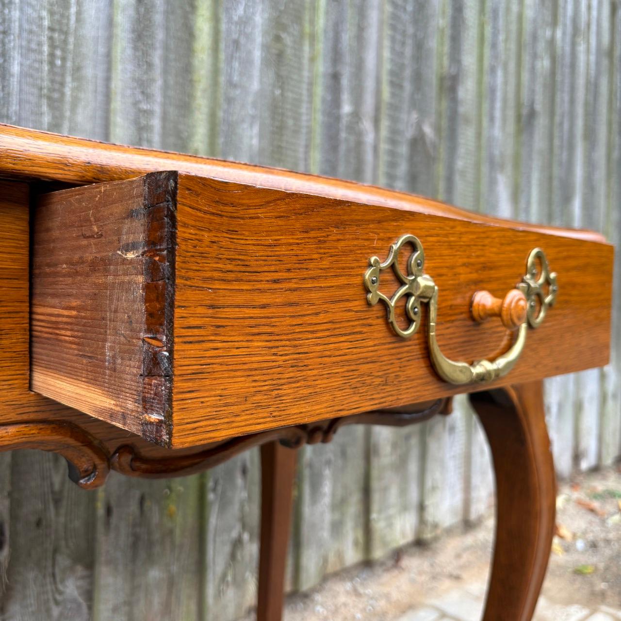 Table ancienne  France vers 1750  Chêne massif en vente 4