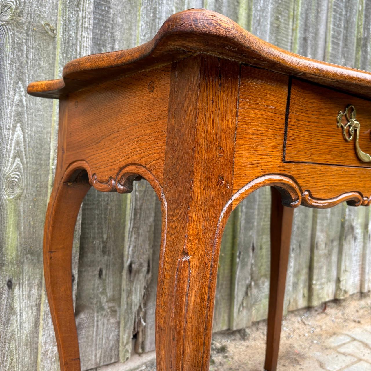 Table ancienne  France vers 1750  Chêne massif en vente 1