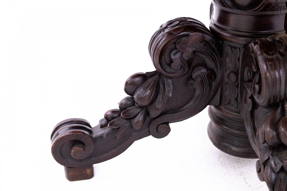 XIXe siècle Table ancienne datant d'environ 1860. en vente