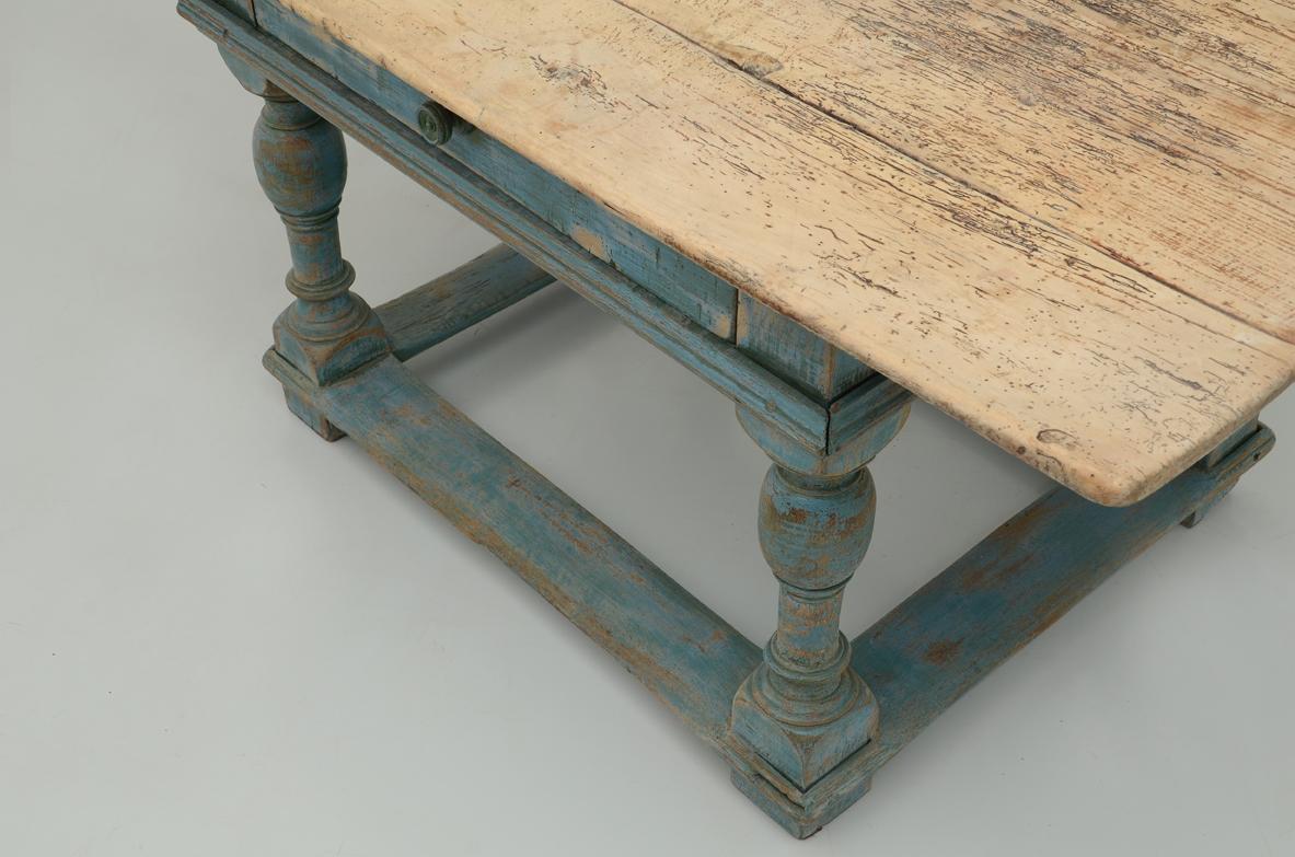 Table ancienne en bois peint Bon état - En vente à Milano, IT