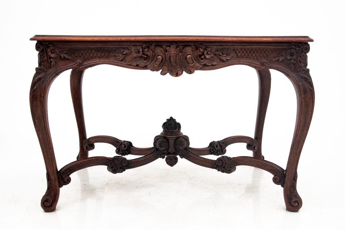 Antique Table in the Louis Style, France, from circa 1880 In Good Condition In Chorzów, PL