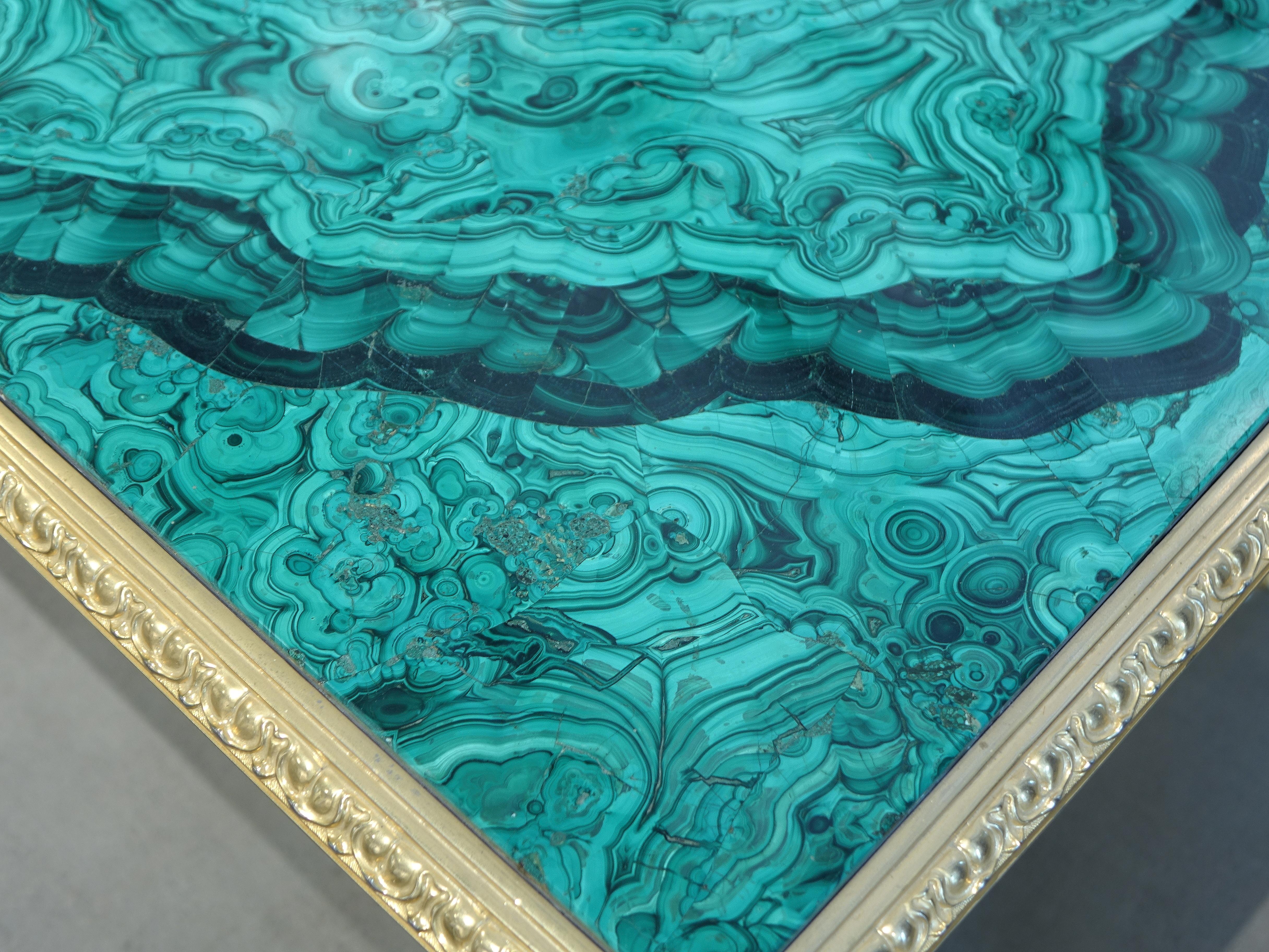 18th Century Restored Side Console Coffee Table Malachite Gold Green Stone In Excellent Condition In Milano, IT