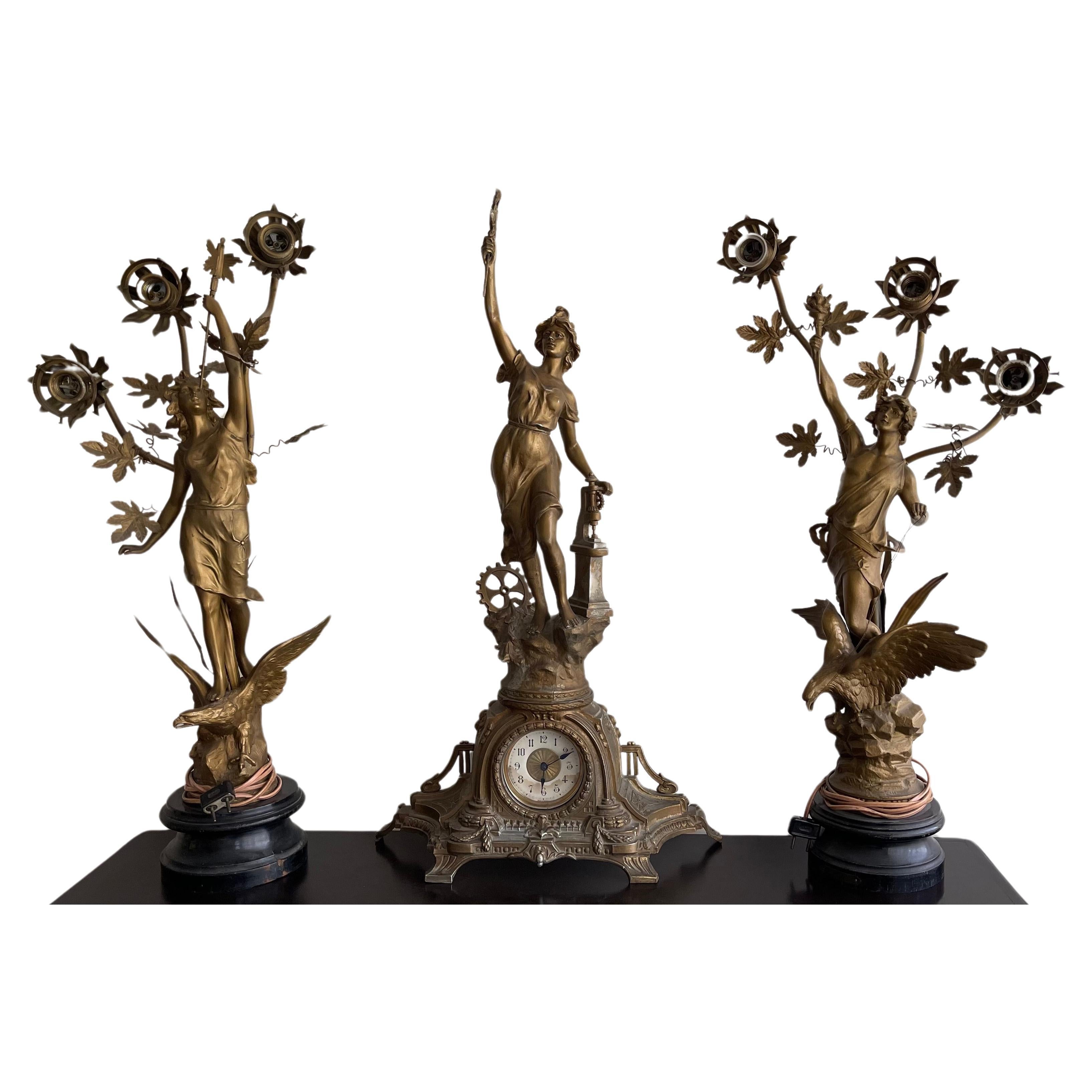 Antike TISCHLAMPE Messing, Auguste Moreau Vergoldet Skulpturale Dreiteilige Uhr Set