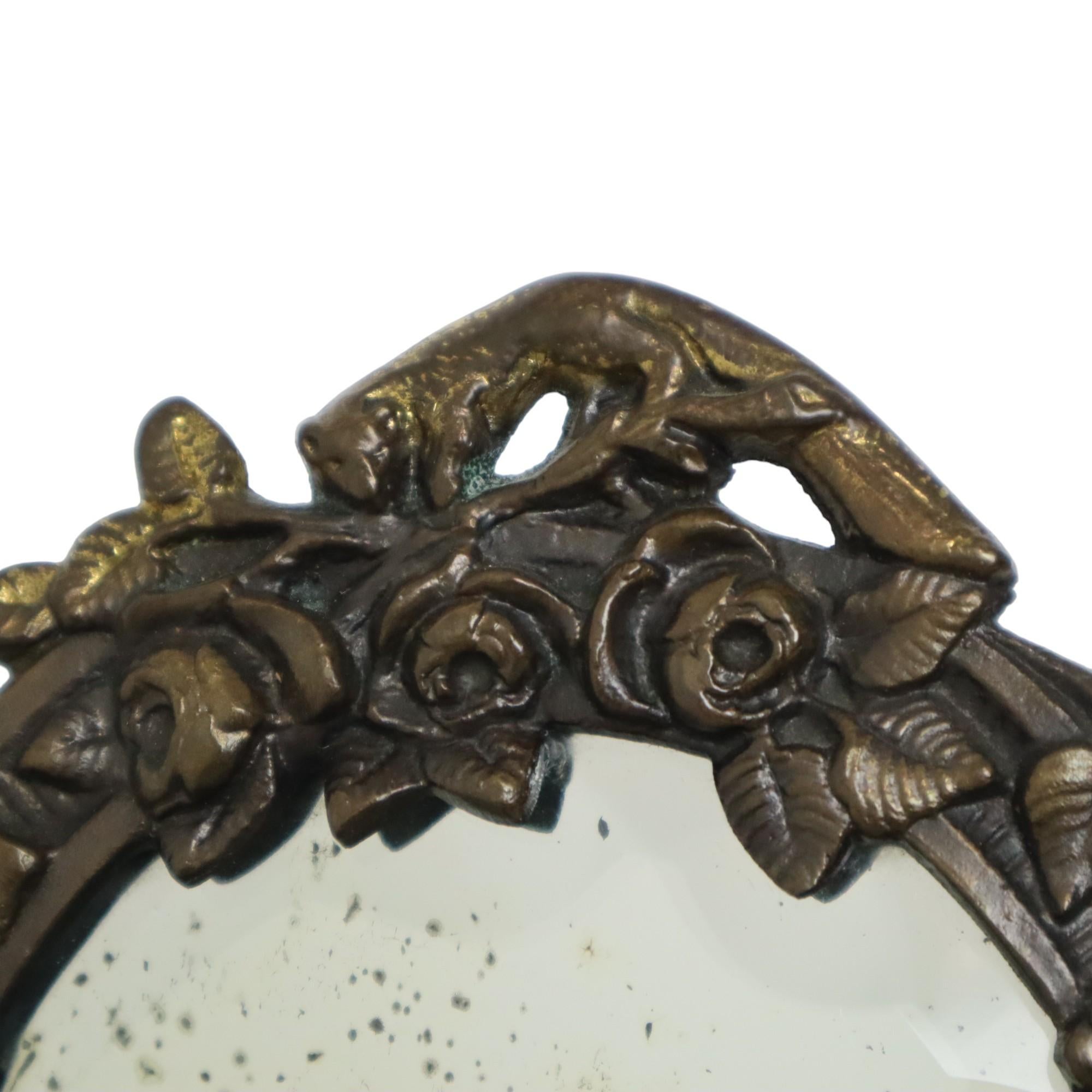 Bronze Miroir de table ancien en bronze doré Art Nouveau en vente