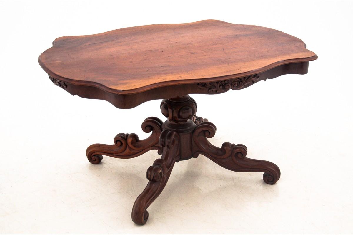 Mahogany Antique table, Northern Europe, circa 1890