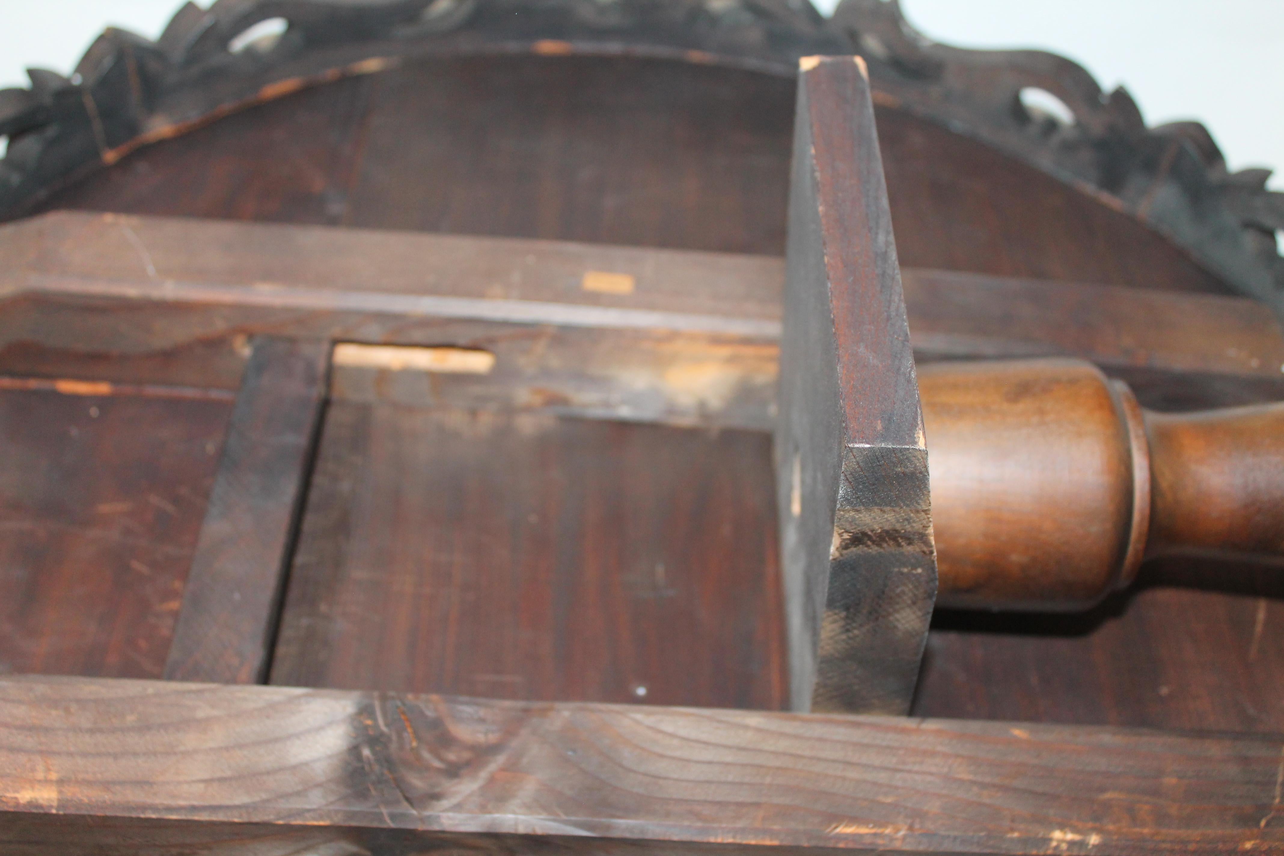 Antique Table with 19th Century Marque Inlaid Stars Top 2