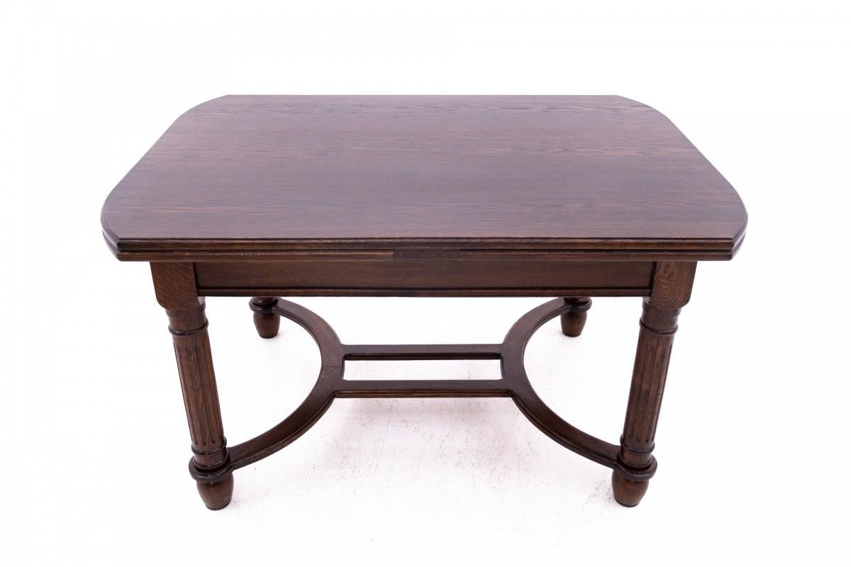 Dining table with six chairs from the late 19th century, France.

Furniture in very good condition, after professional renovation. The seats and backs of the chairs are covered with natural leather.

Dimensions:

Table: height 81 cm / length 140 -