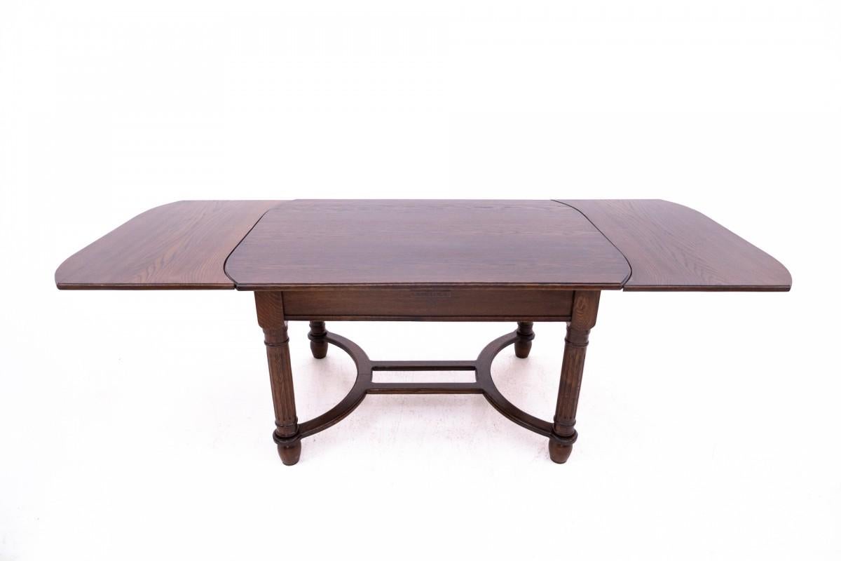 Antique table with 6 chairs from around 1880. For Sale 2