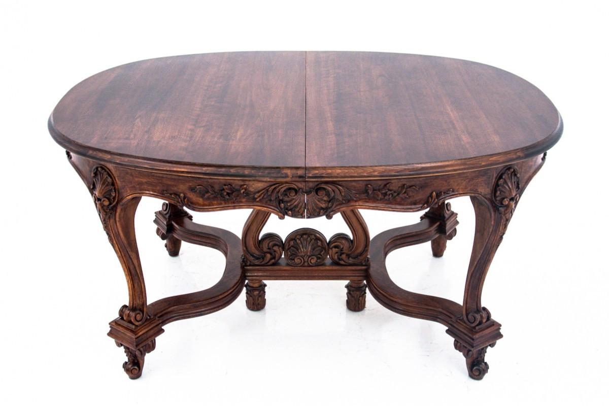 Antiker Tisch mit 6 Stühlen, Westeuropa, spätes 19. Jahrhundert. im Angebot 11