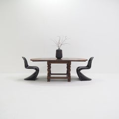 Mesa antigua con bonito desgaste, hacia 1900