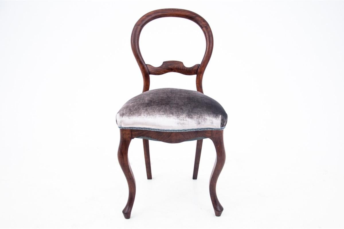 XIXe siècle Table ancienne avec chaises, Europe du Nord, vers 1870. en vente