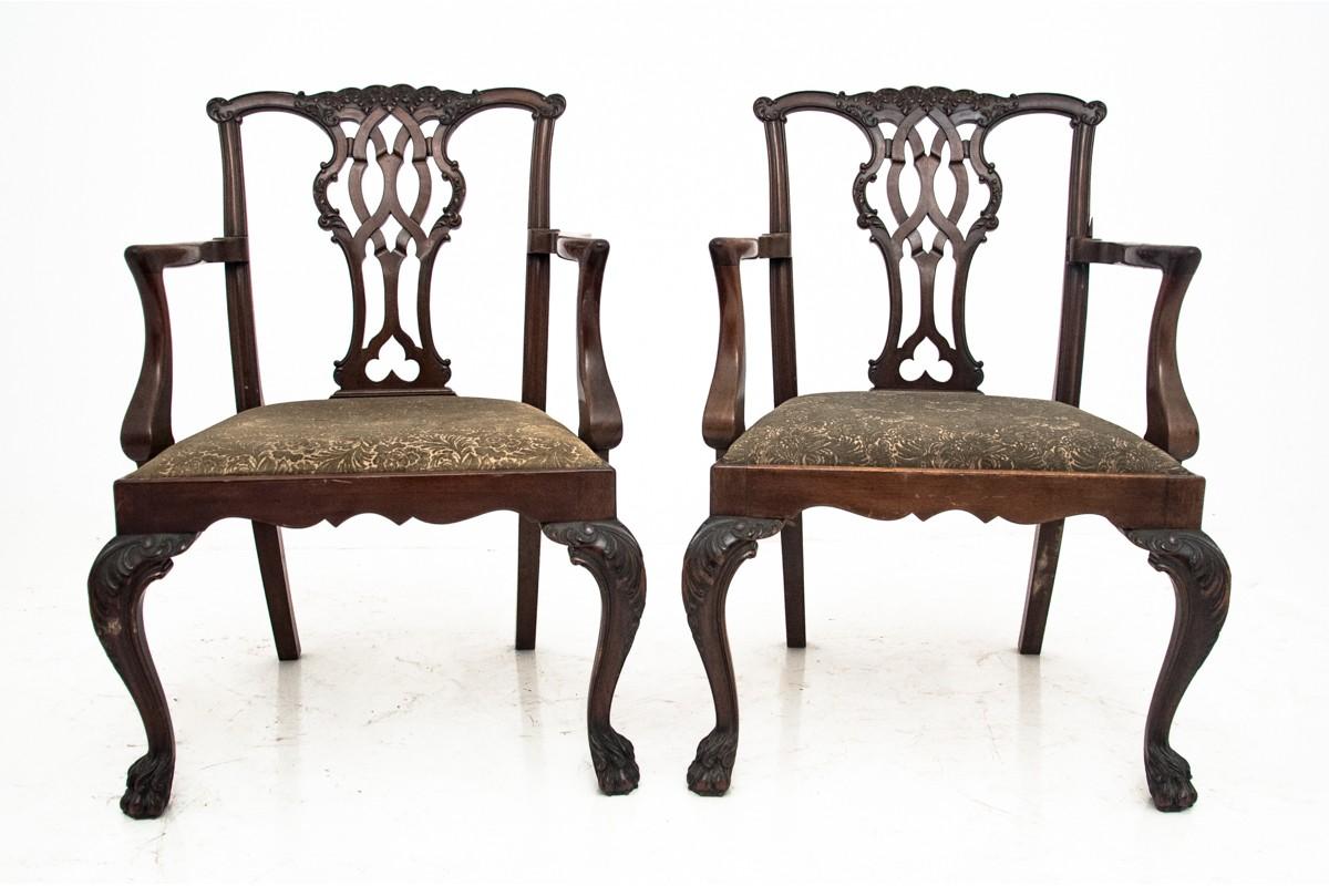 Mahogany Antique Table with Two Armchairs and Two Chairs on Lion Feet