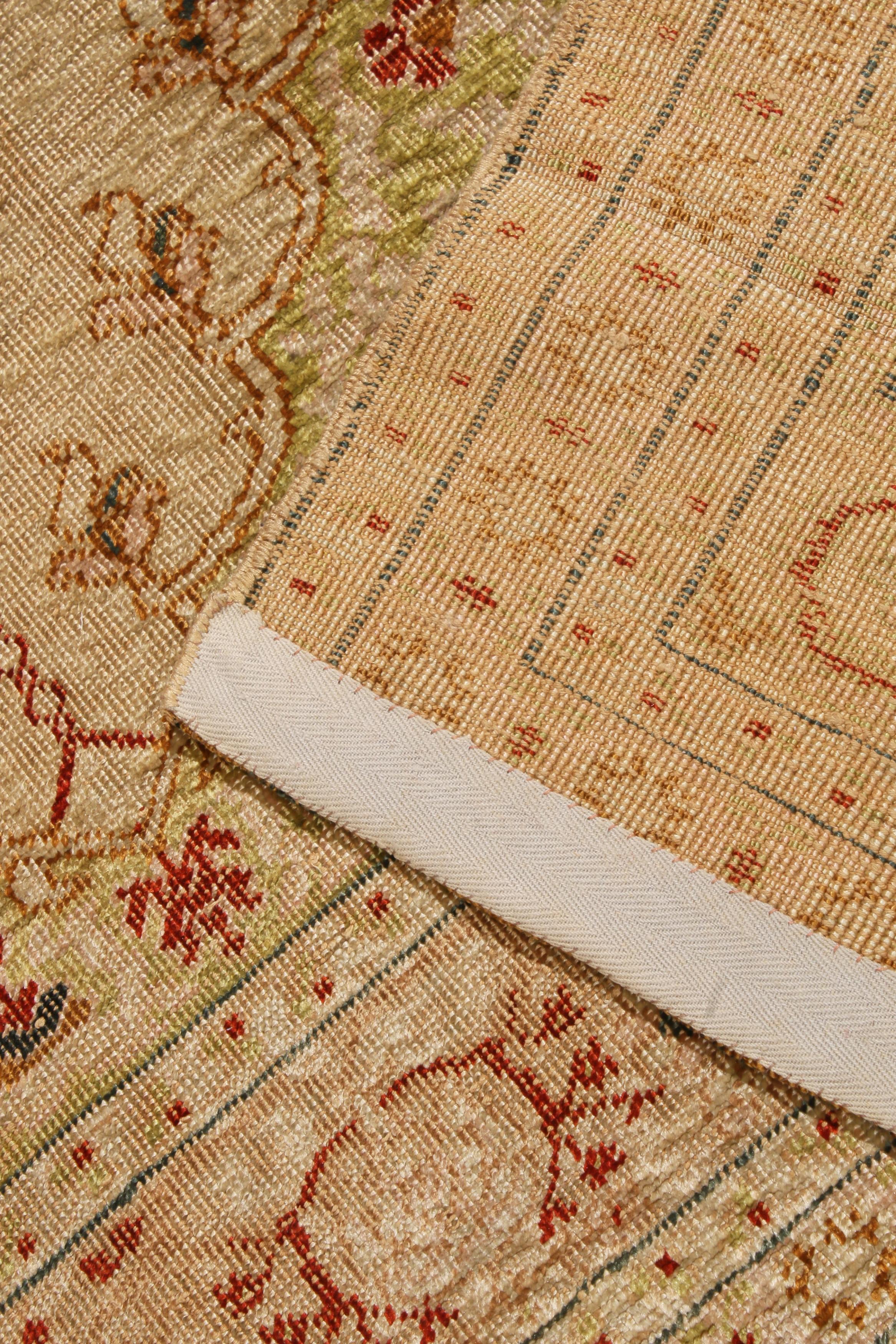 Antiker persischer Teppich aus Tabriz in Beige und Rot aus Wolle von Teppich & Kelim im Angebot 2