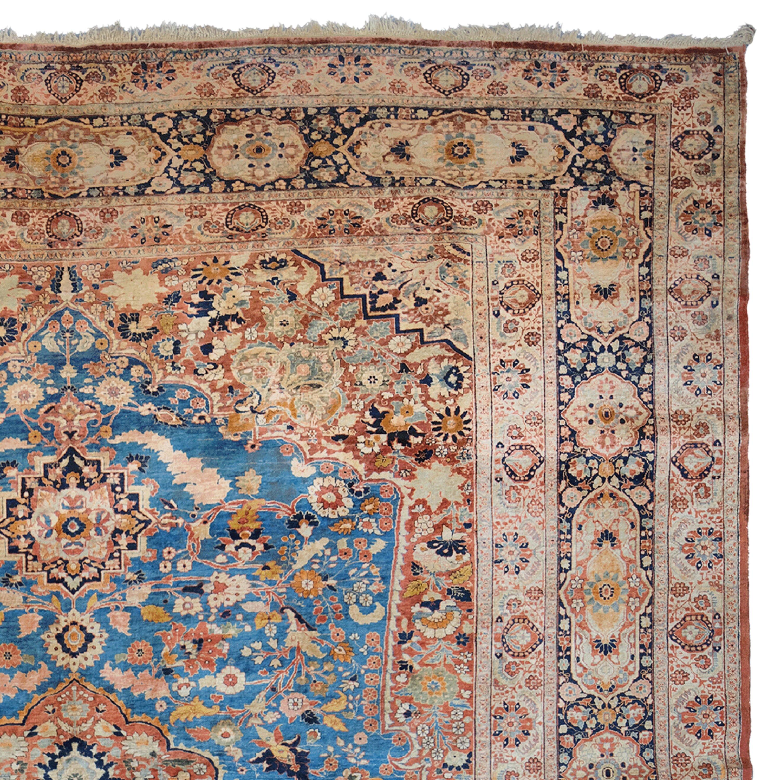 Antique Tabriz Carpet - 19th Century Antique Silk Tabriz Carpet, Antique Carpet In Good Condition For Sale In Sultanahmet, 34