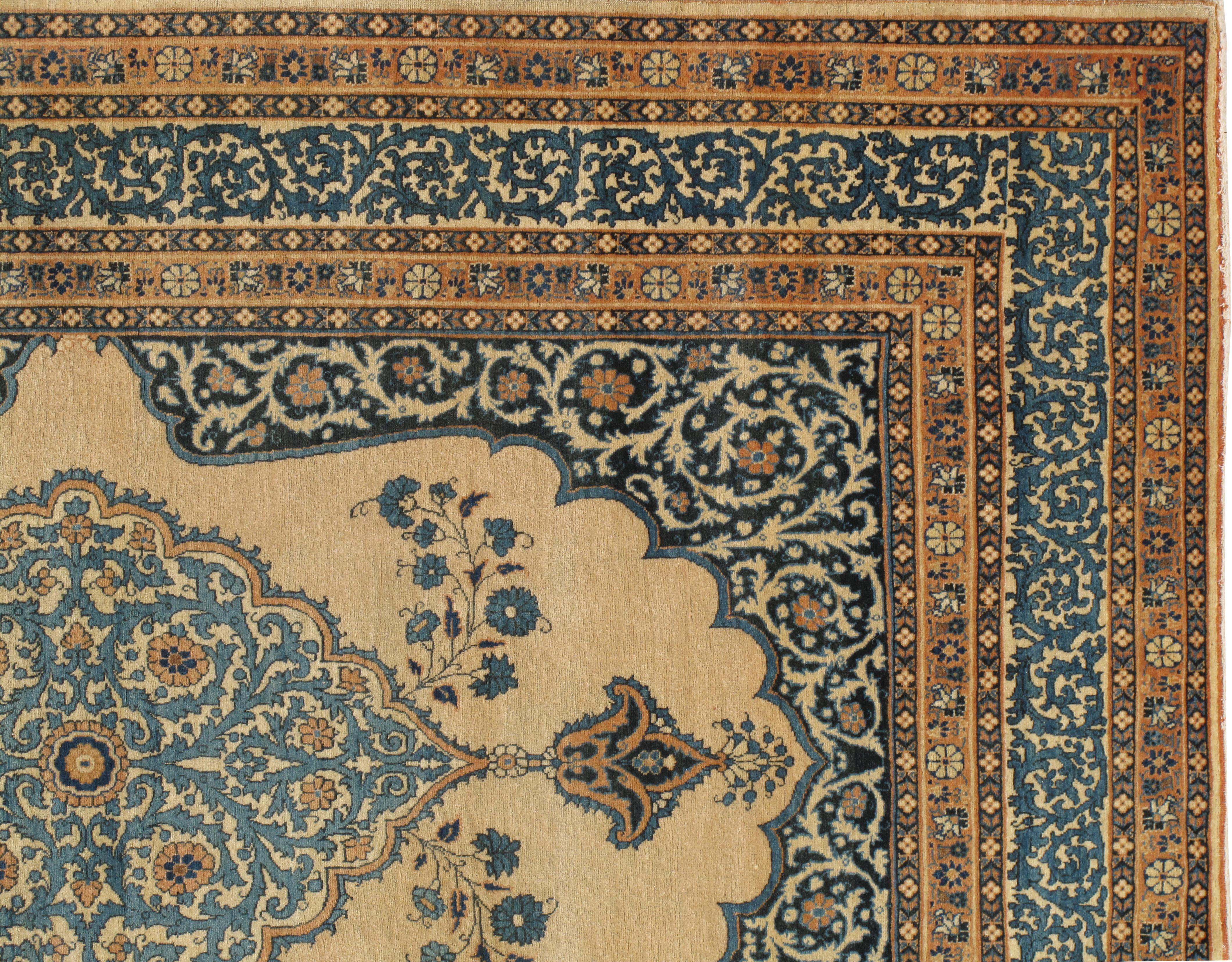 Antique Tabriz Carpet, Hadji Jalili Persian Rug, Earth Tones, Ivory and Blue For Sale 3