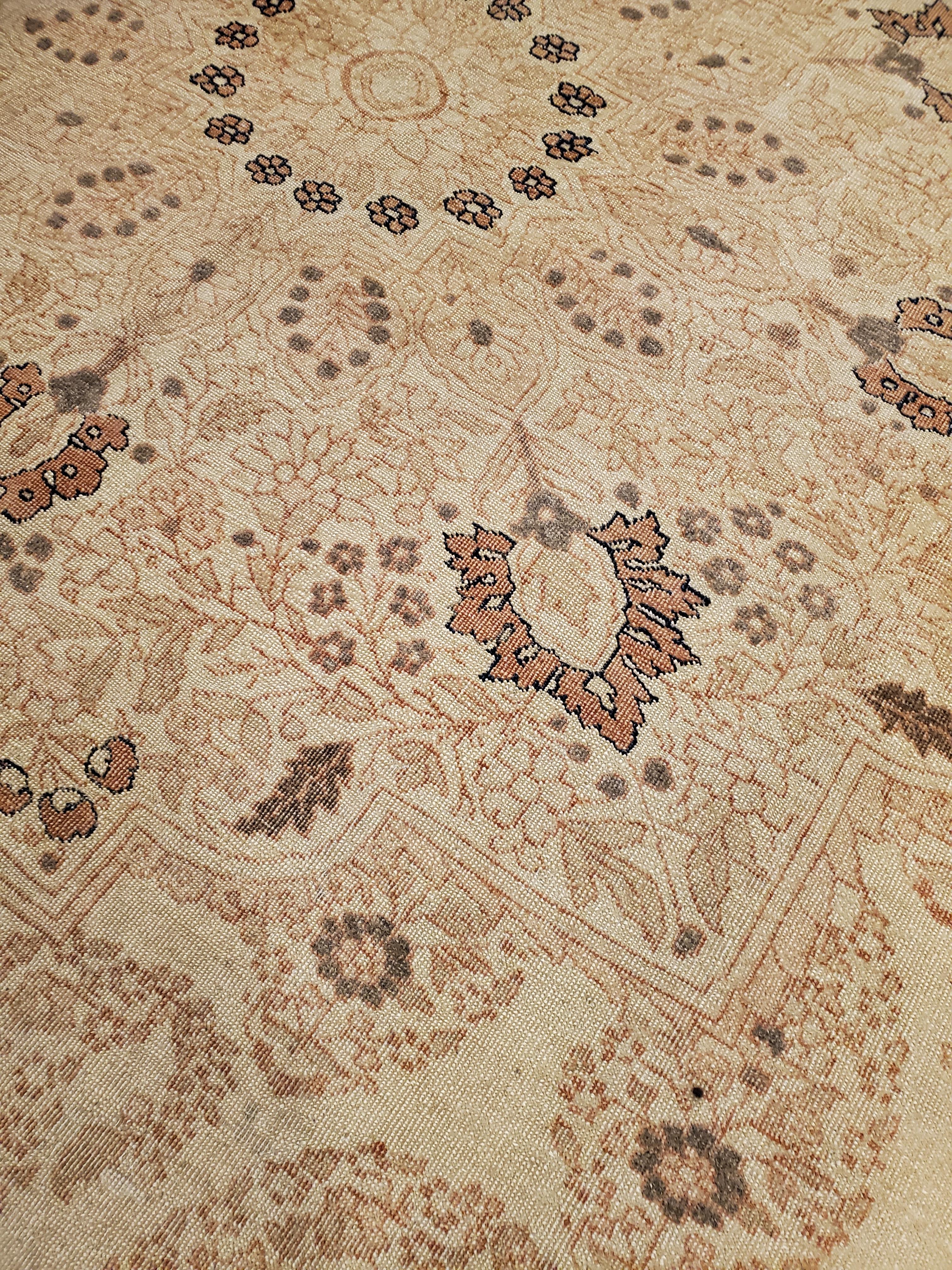 Antique Tabriz Carpet, Hadji Jalili Persian Rug, Earth Tones, Ivory, Terracotta For Sale 2