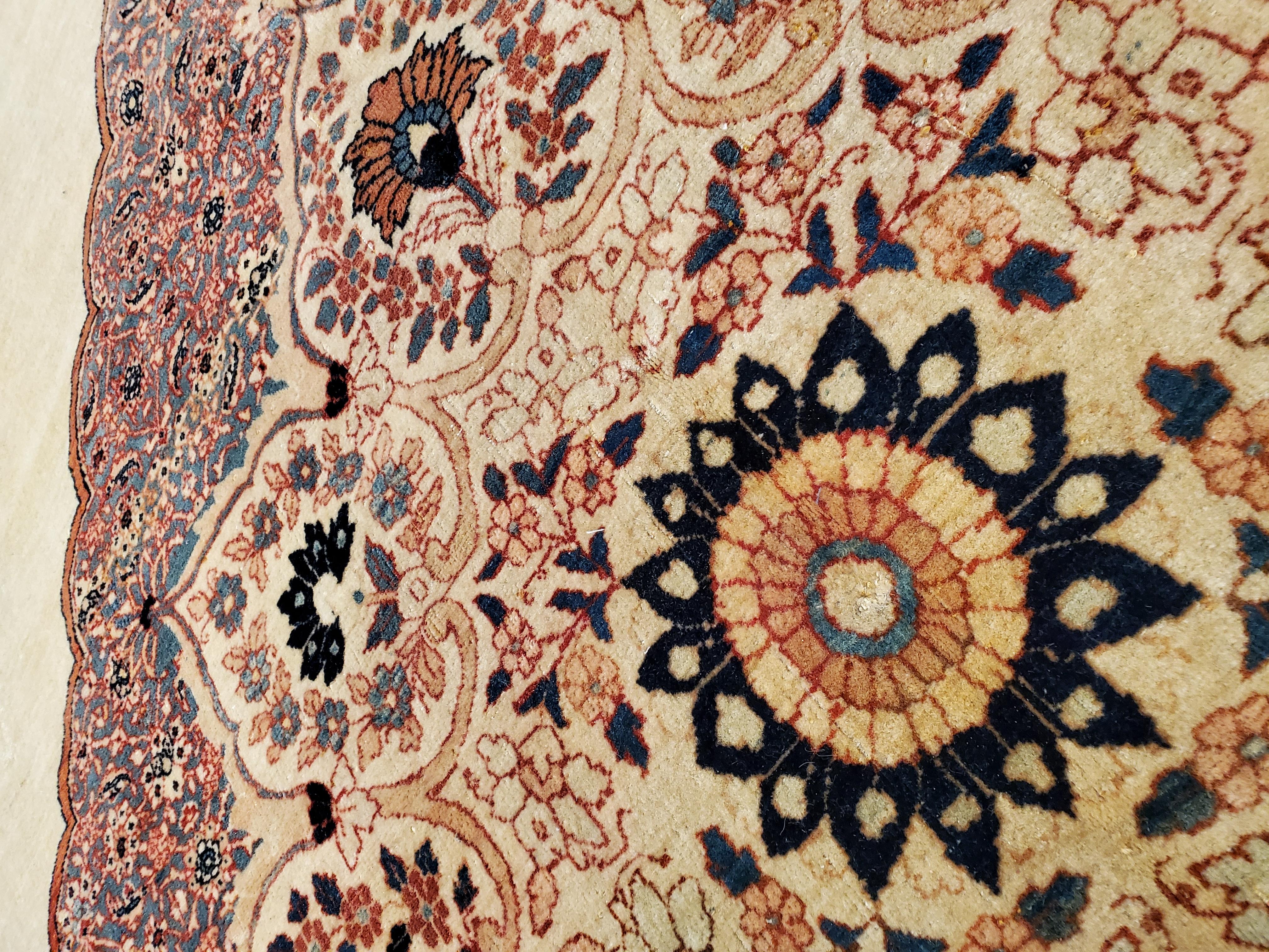 Antique Tabriz Carpet, Hadji Jalili Persian Rug, Earth Tones, Ivory, Terracotta For Sale 5