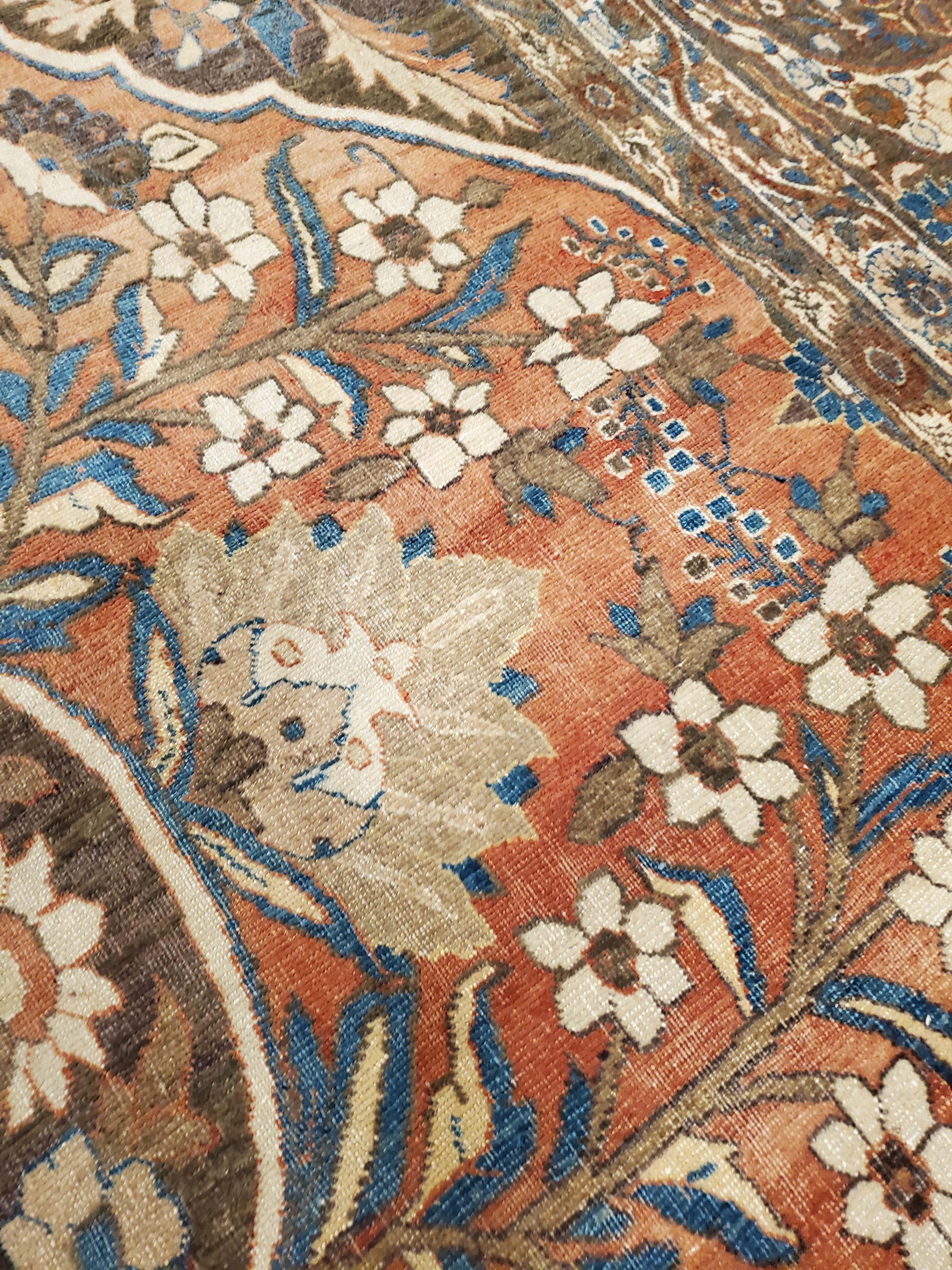 Antiker Täbris-Teppich, Hadji Jalili Perserteppich, Erdtöne, Elfenbein, Terrakotta (Persisch) im Angebot