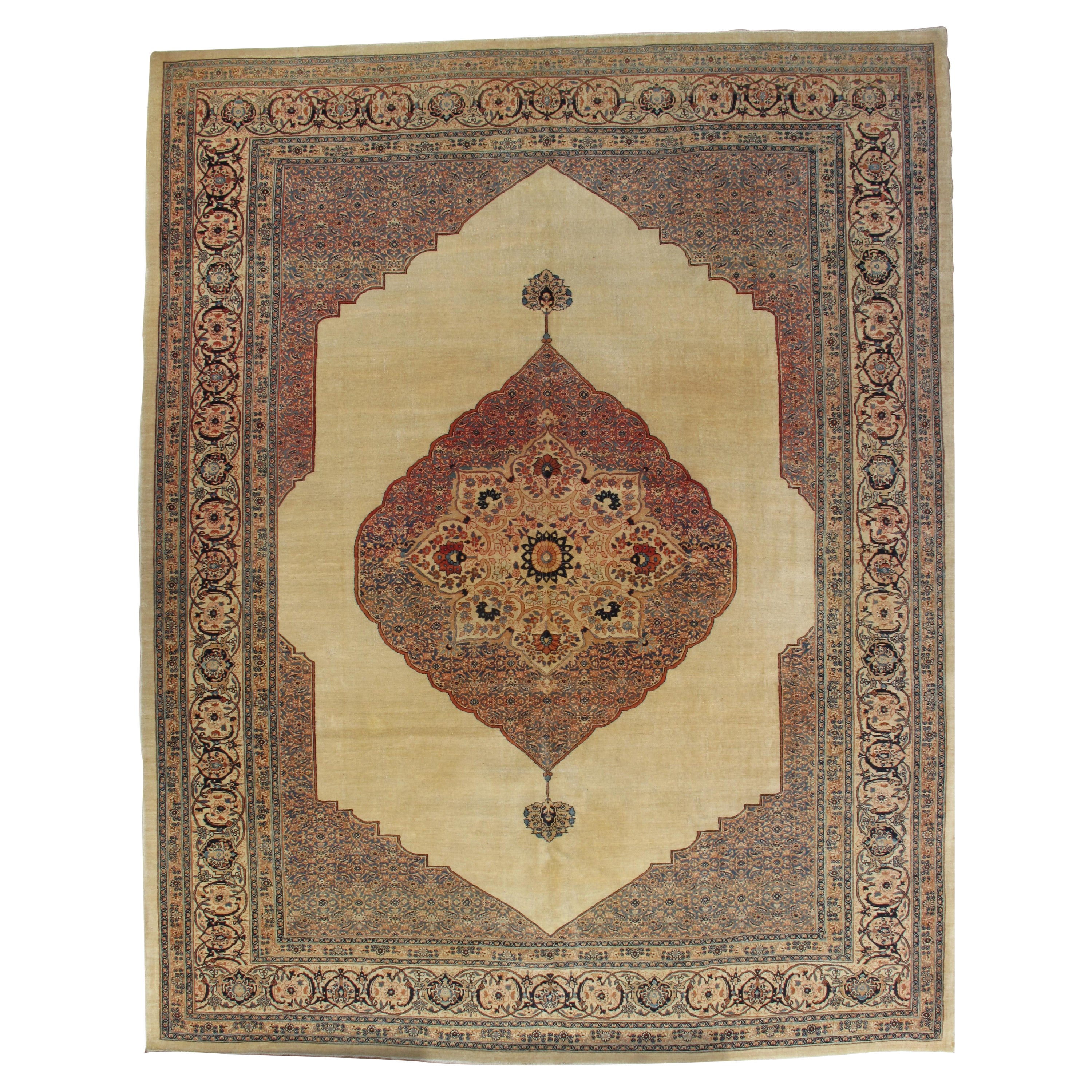 Tapis persan ancien de Tabriz, tapis Hadji Jalili, tons terreux, ivoire, terre cuite