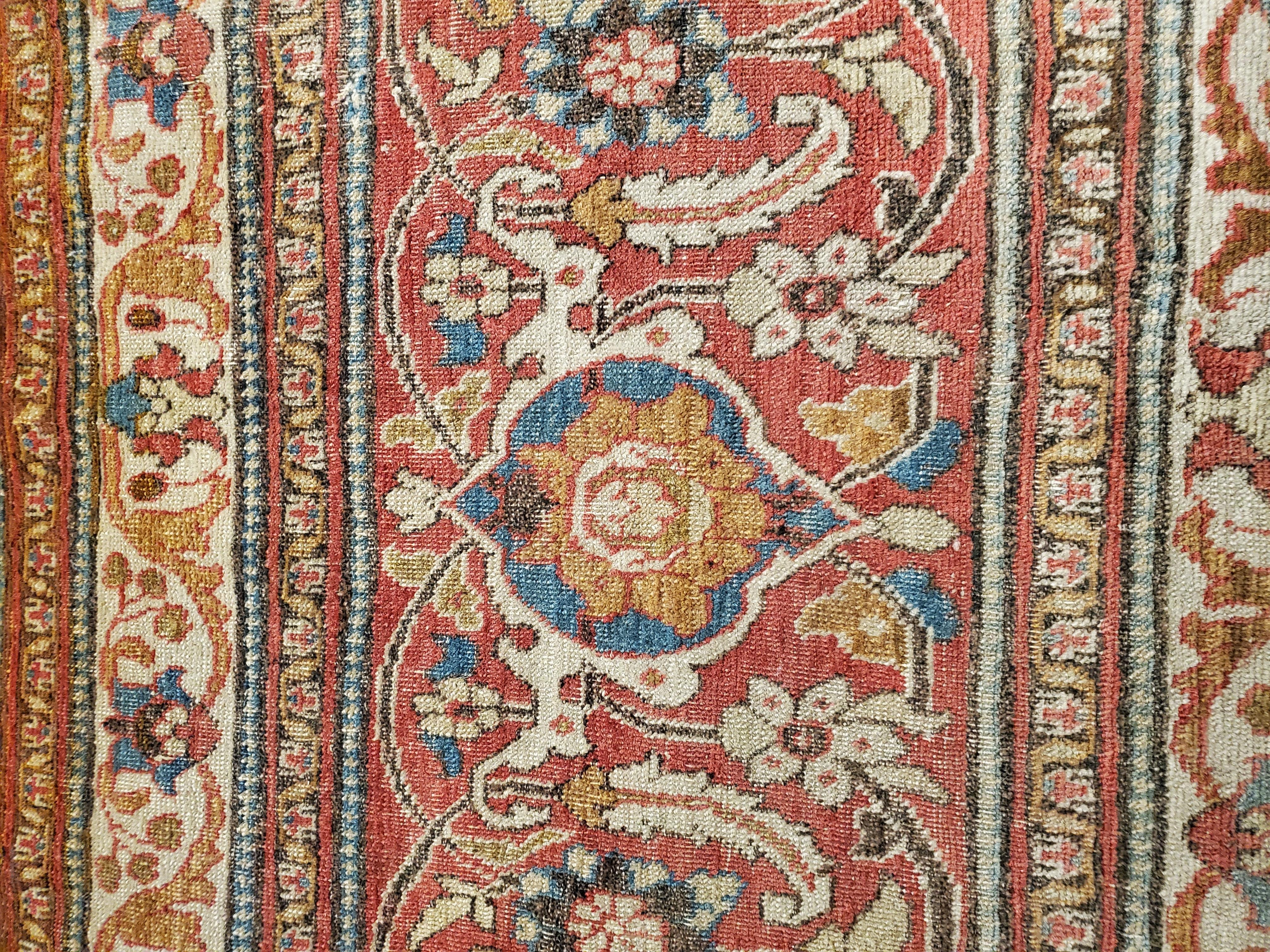 Laine Tapis persan ancien de Tabriz, tapis fait à la main en or à fleurs, rouge et beige en vente