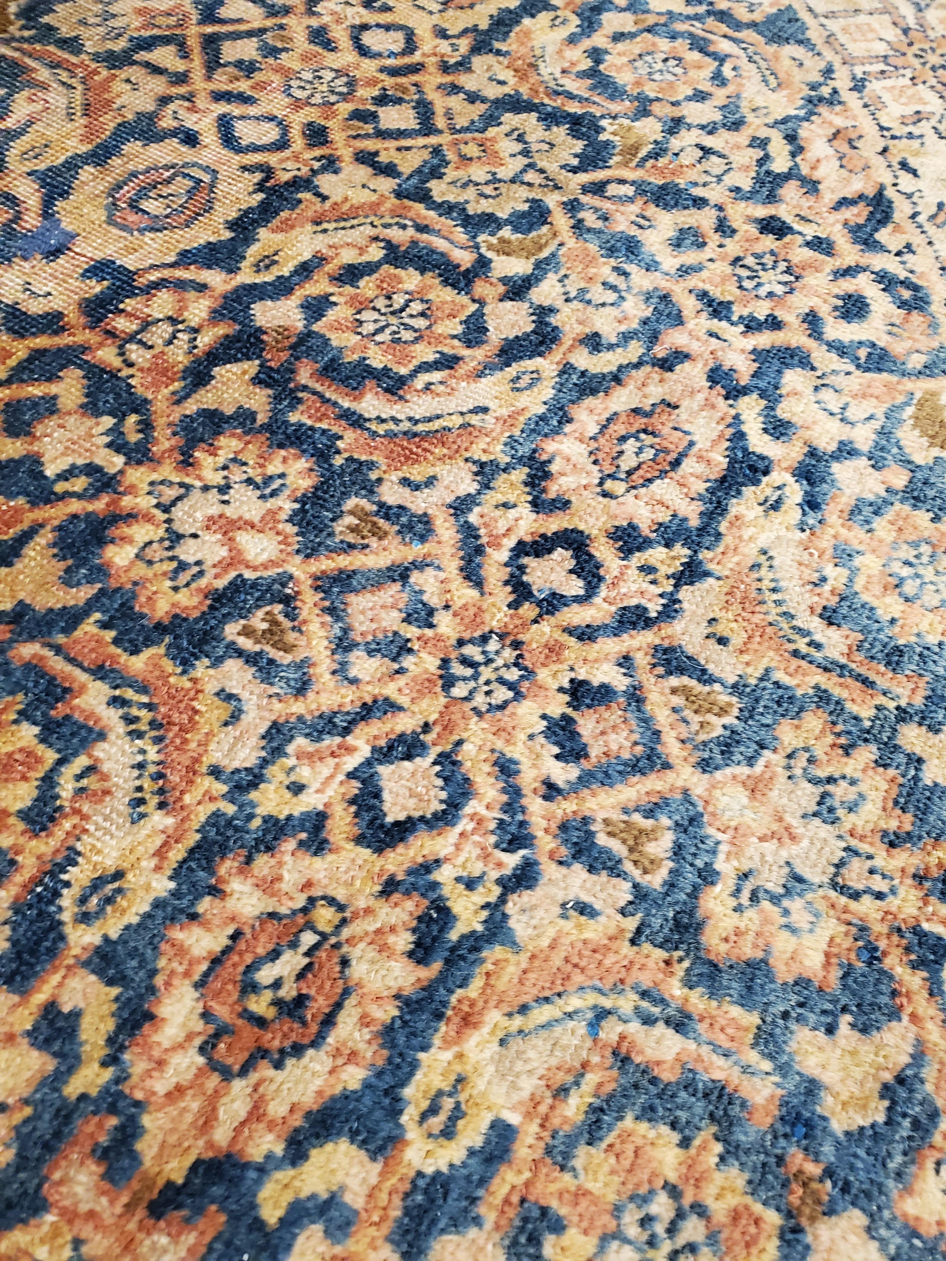 Laine Tapis persan ancien de Tabriz, tons terreux, ivoire, couleurs douces en vente