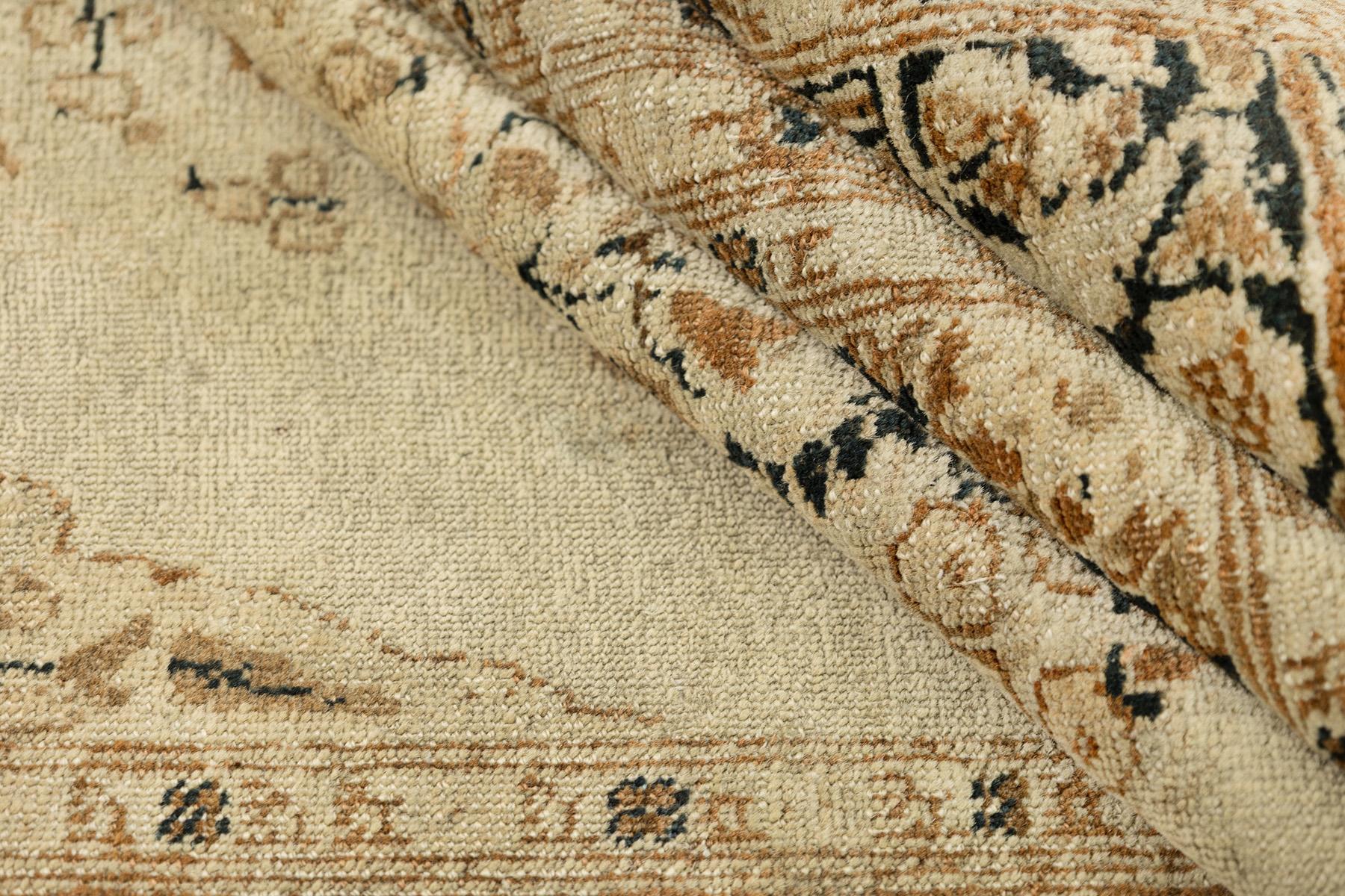 Antiker Tabriz Haj Jalili Teppich, handgeknüpft, 5.9 × 4.1 ft - Beige & Navy im Angebot 1