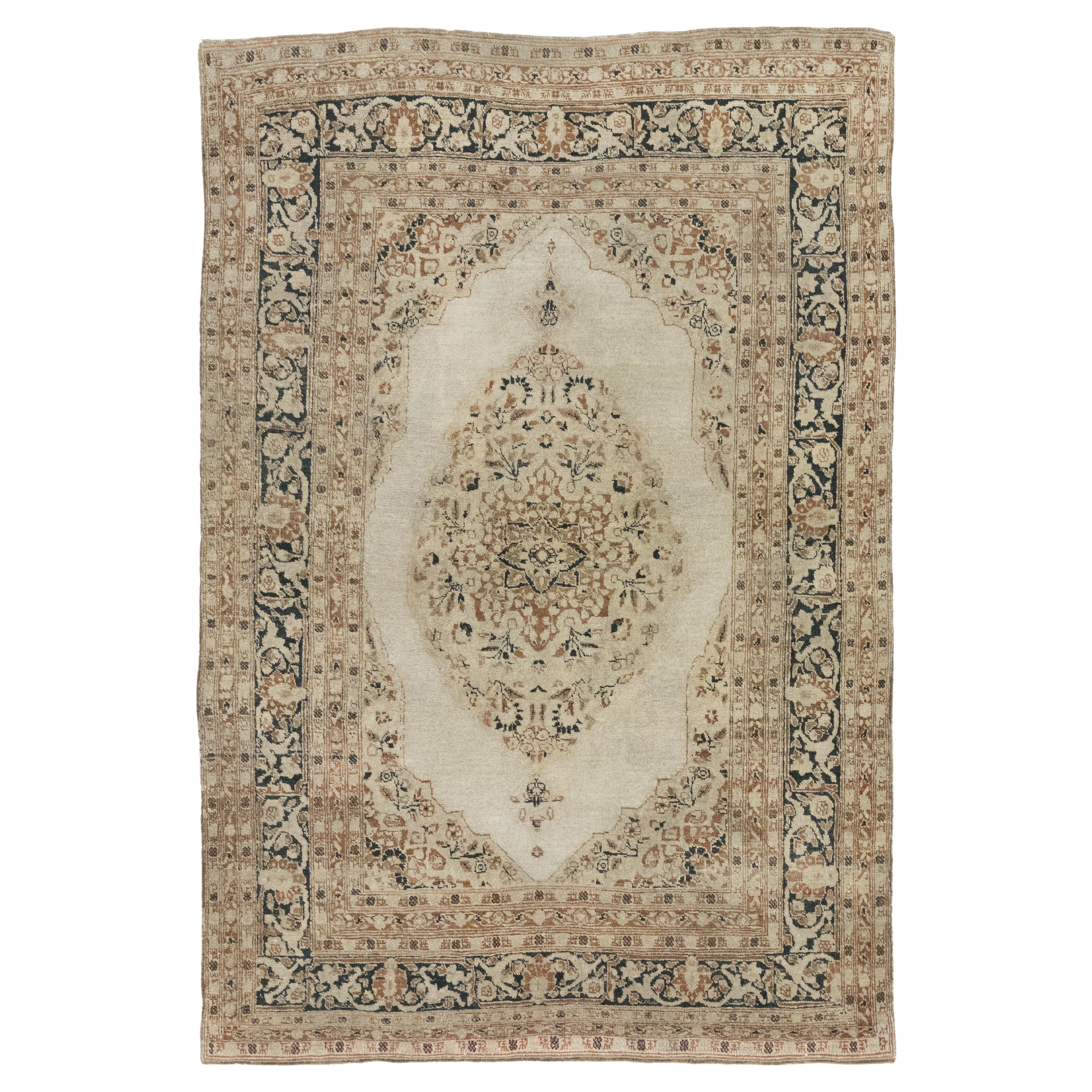 Tappeto antico Tabriz Haj Jalili, annodato a mano, 5.9 × 4.1 ft - Beige e Navy