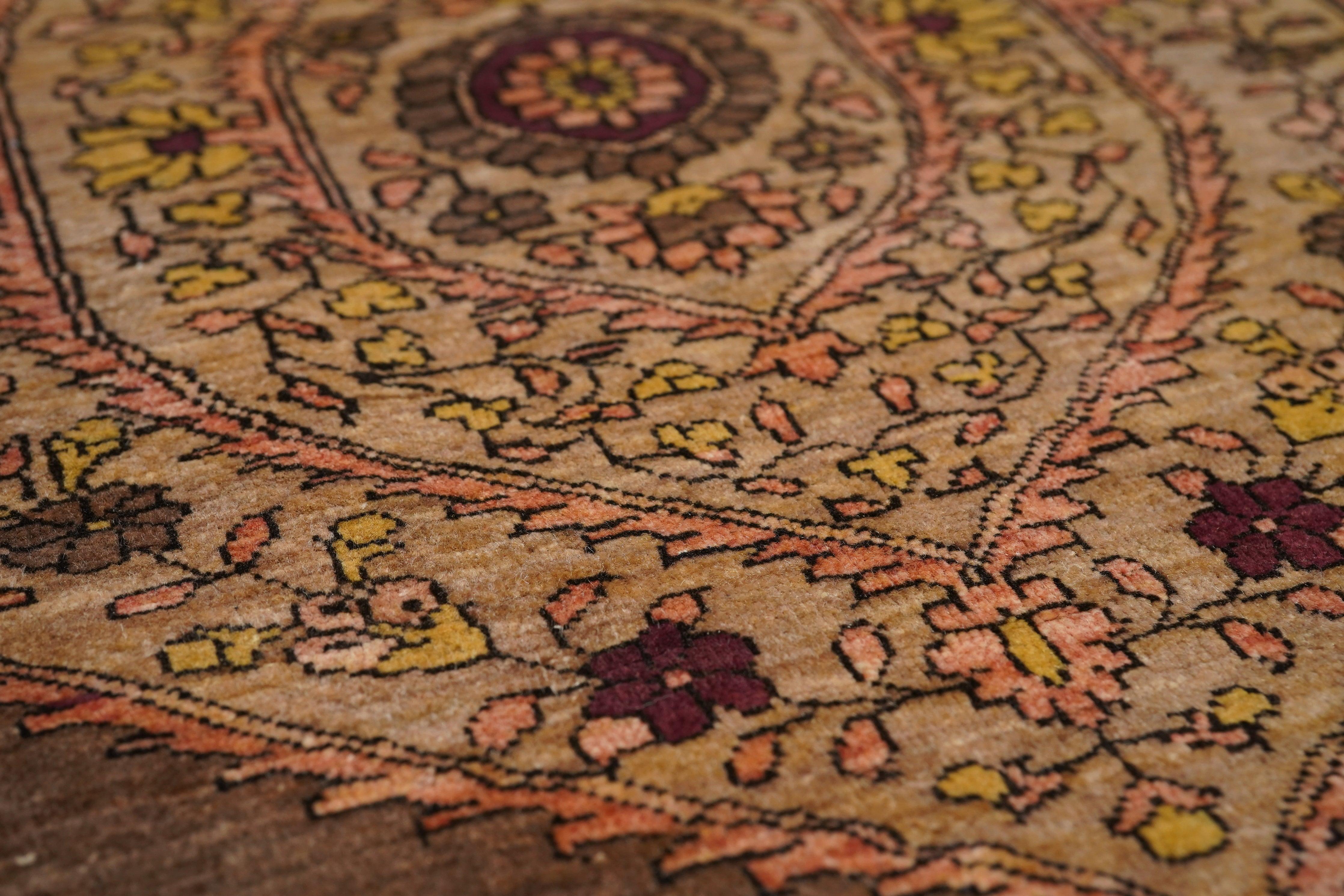 Antiker Haji Jalili-Teppich aus Täbris 3'4'' x 5'2'' (Wolle) im Angebot
