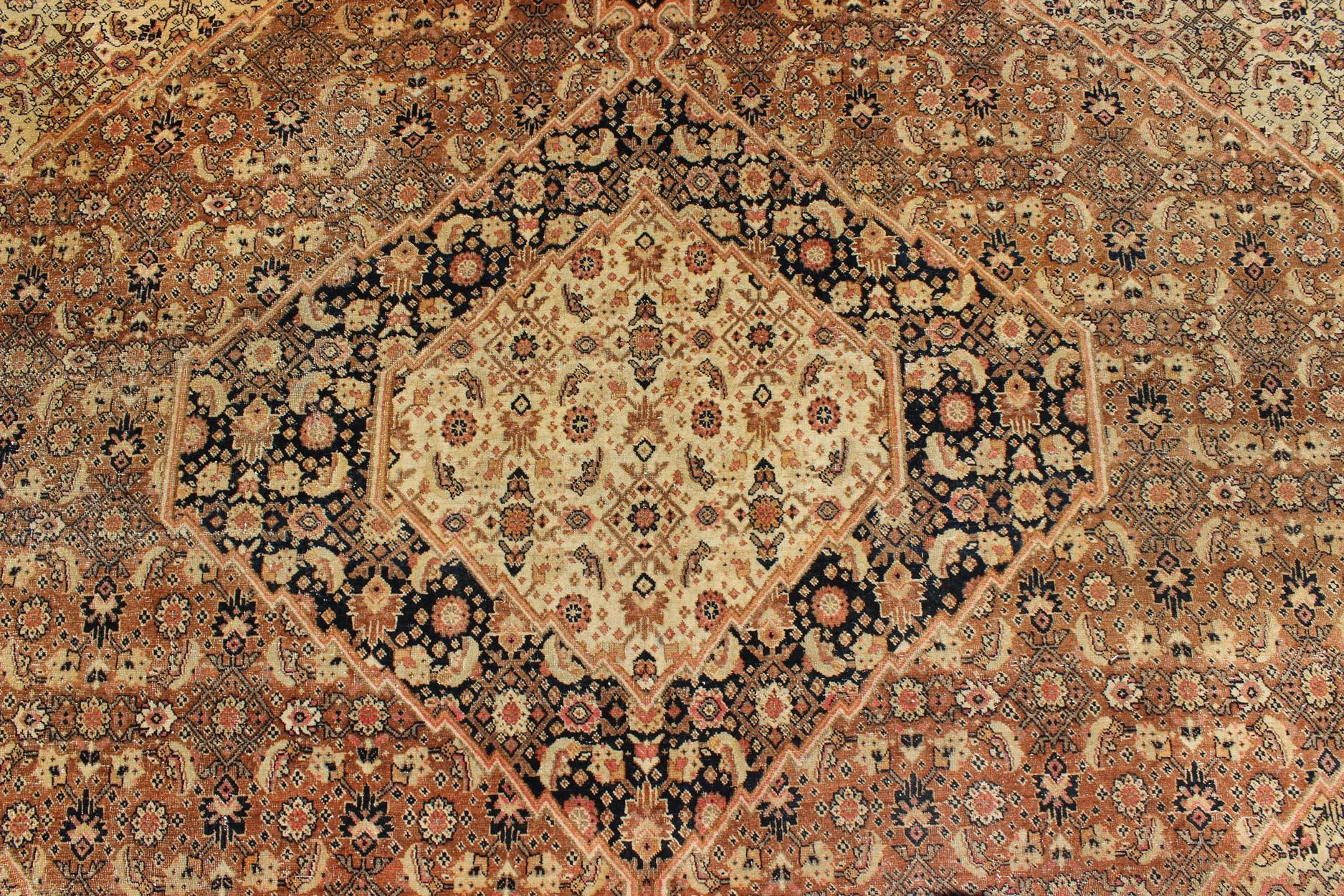 Antique Tabriz Haji-Jalili Rug with Diamond Design Rendered in Floral Motifs For Sale 5