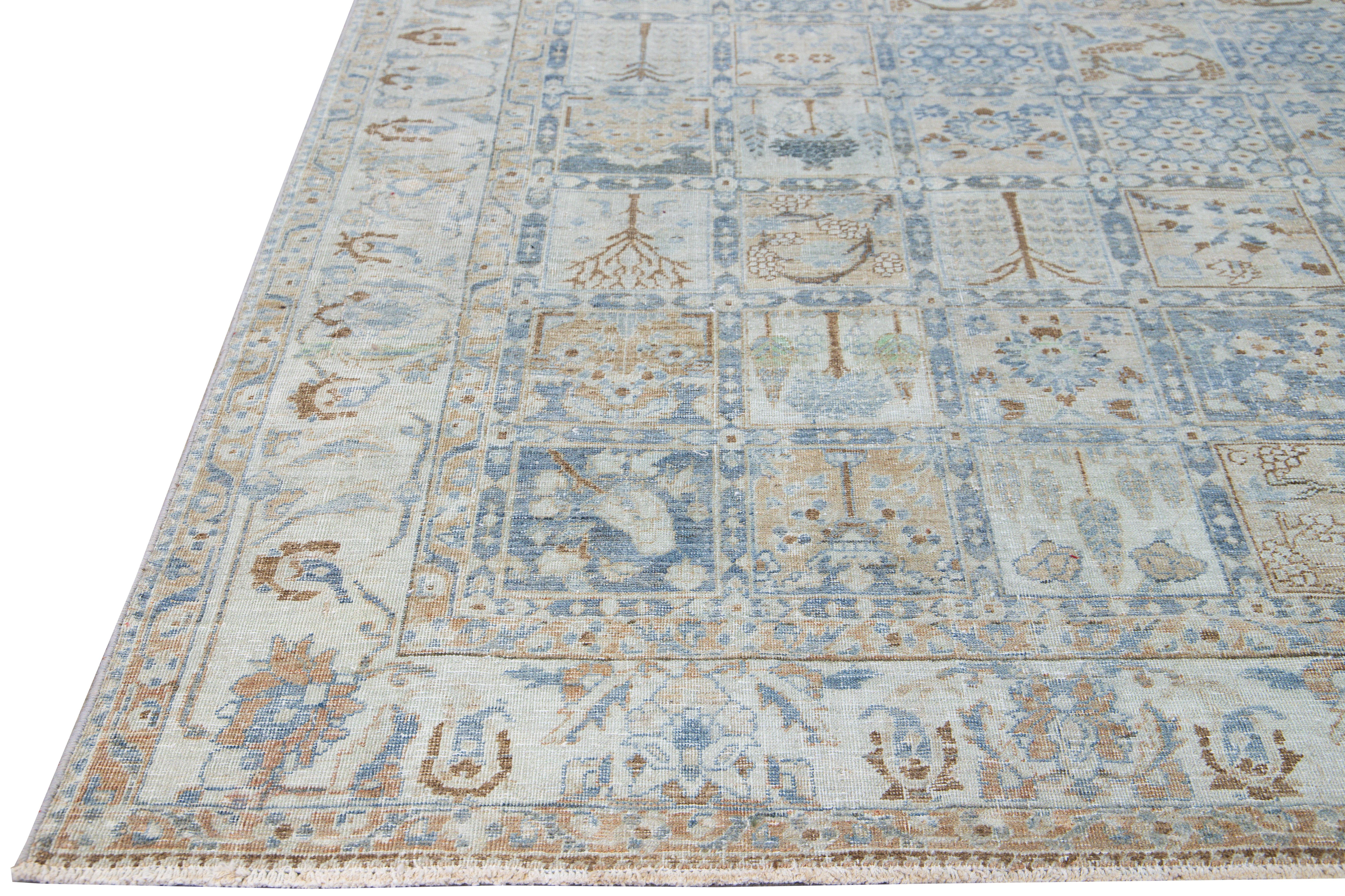 Antiker handgefertigter blauer Teppich aus Wolle mit geometrischem Muster aus Täbris im Angebot 1