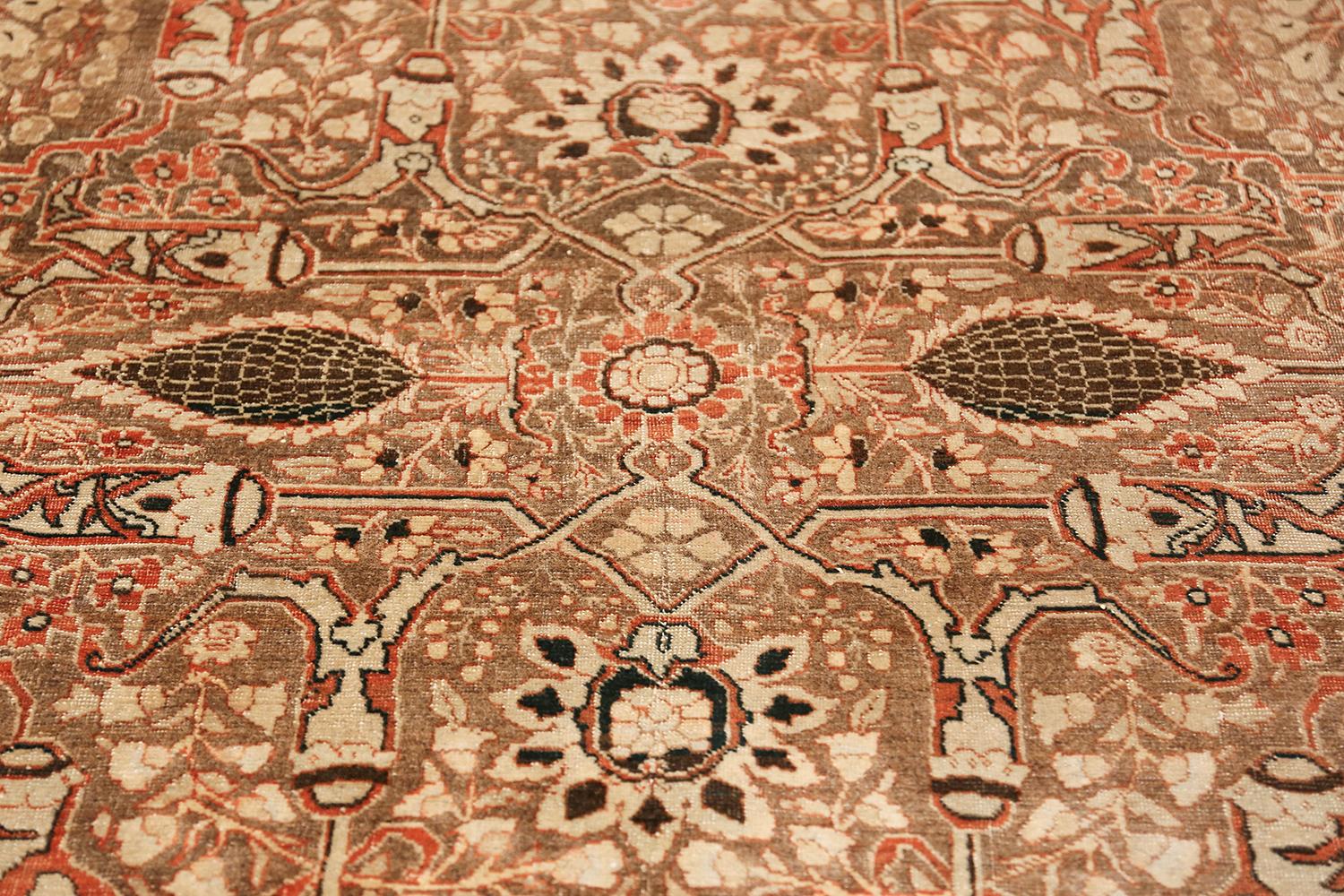 Antique Tabriz Persian Rug In Excellent Condition In New York, NY