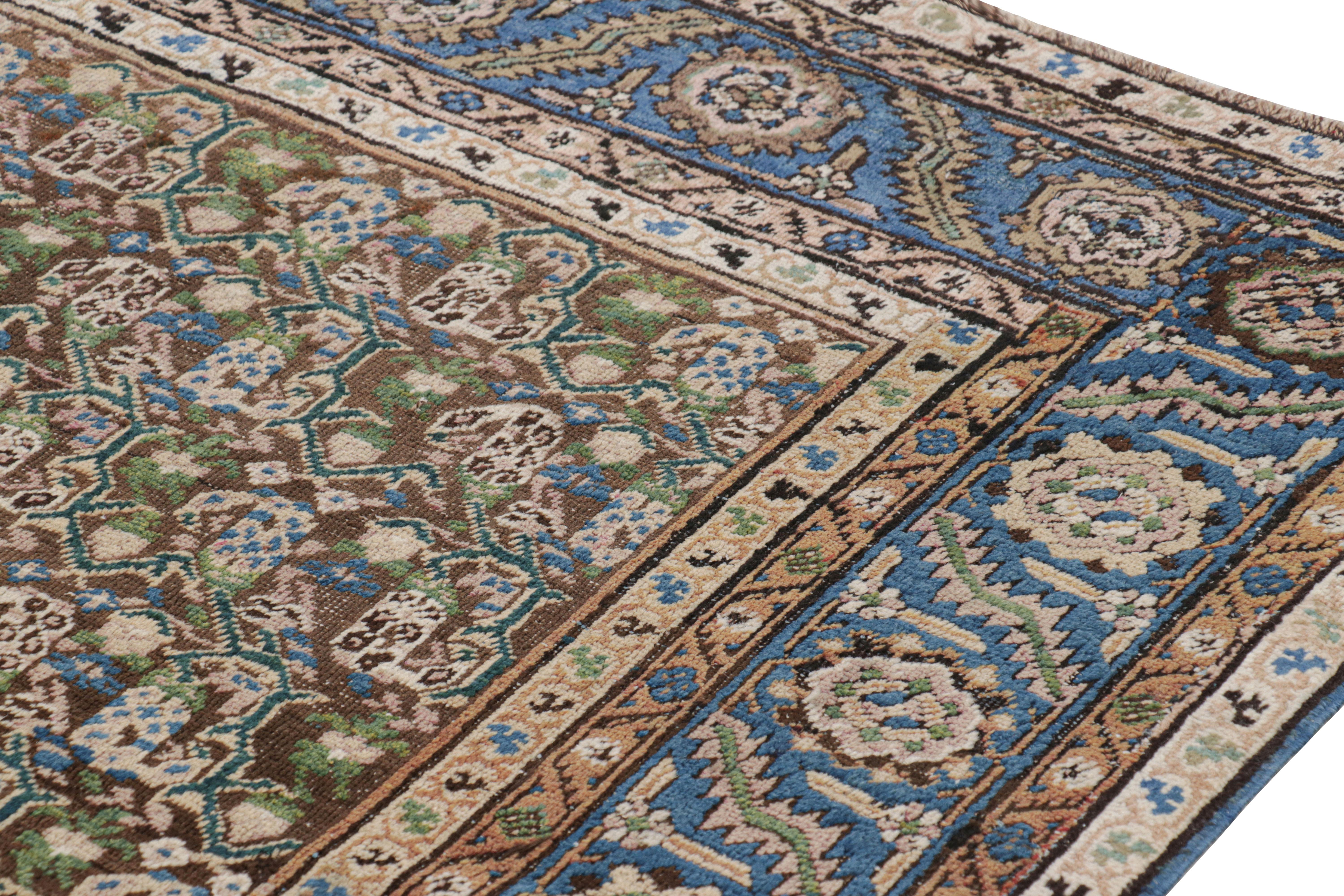 Antiker Tabriz-Perserteppich in Brown mit geometrischen Blumen, von Rug & Kilim (Persisch)