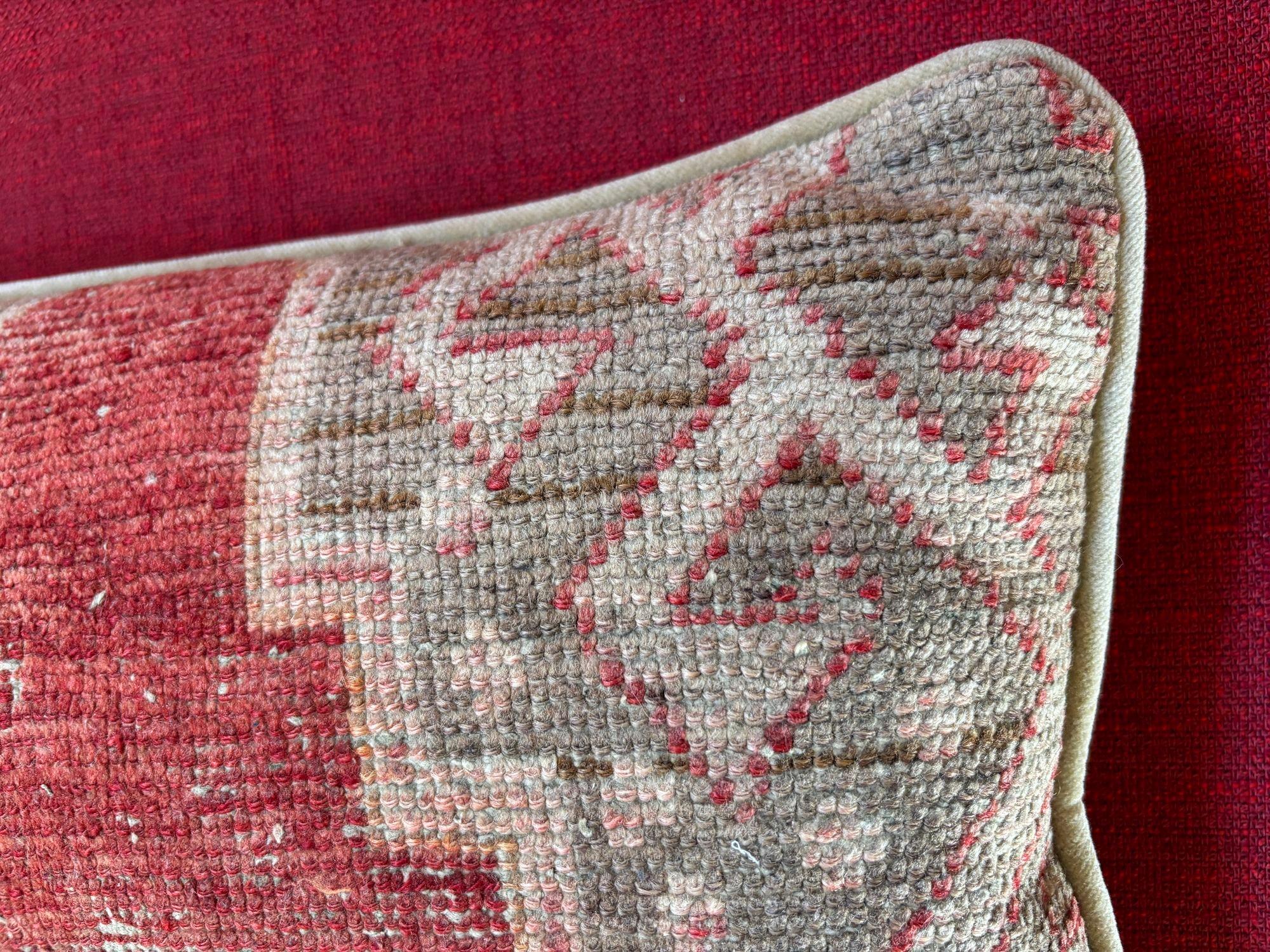 Coussin de tapis persan ancien de Tabriz en vente 6
