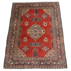 Ancien tapis de village de la région de Tabriz, d'un design exceptionnel, vers 1900.