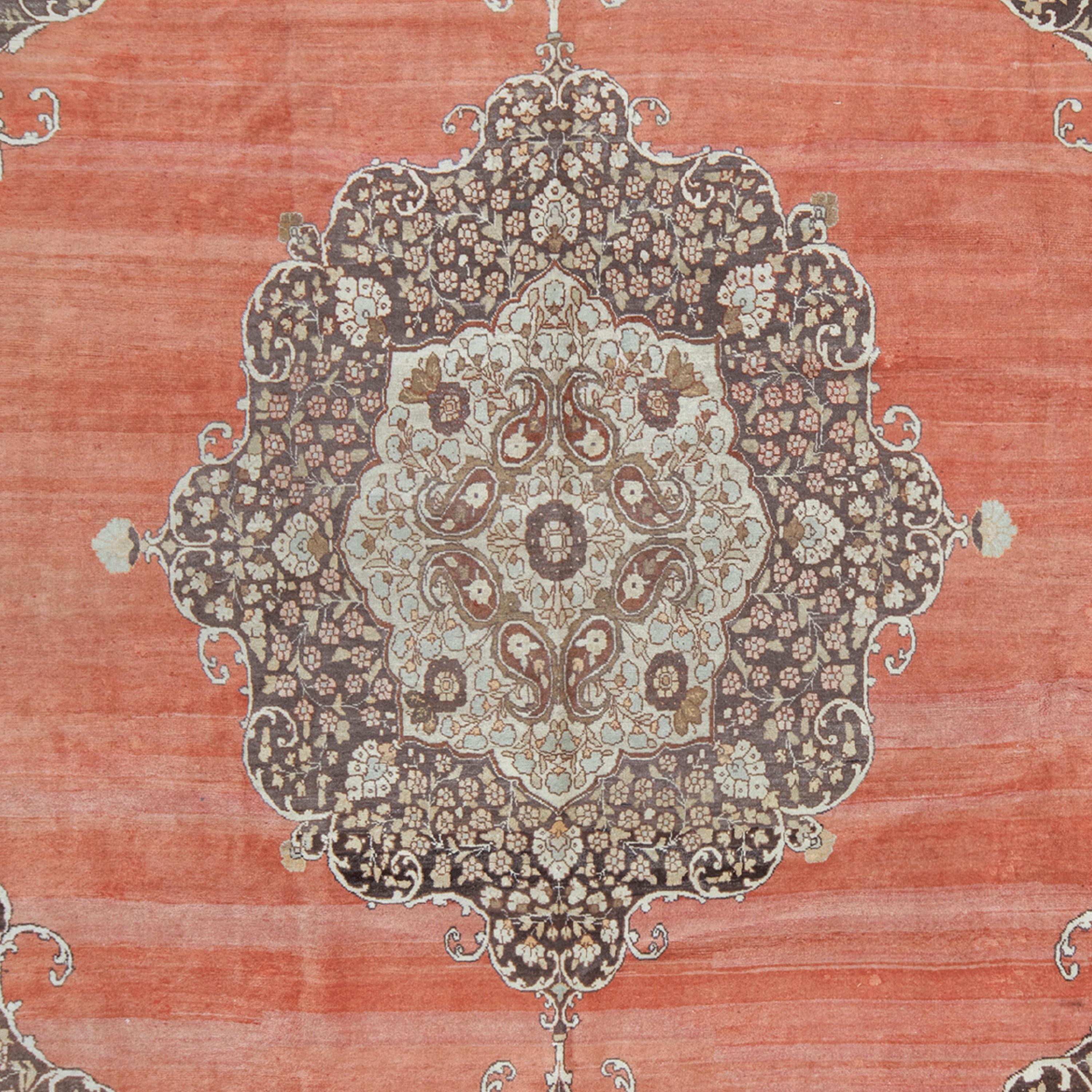 Persiano Tappeto Tabriz antico - Tappeto Tabriz del XIX secolo, Tappeto antico, Tappeto tessuto a mano in vendita